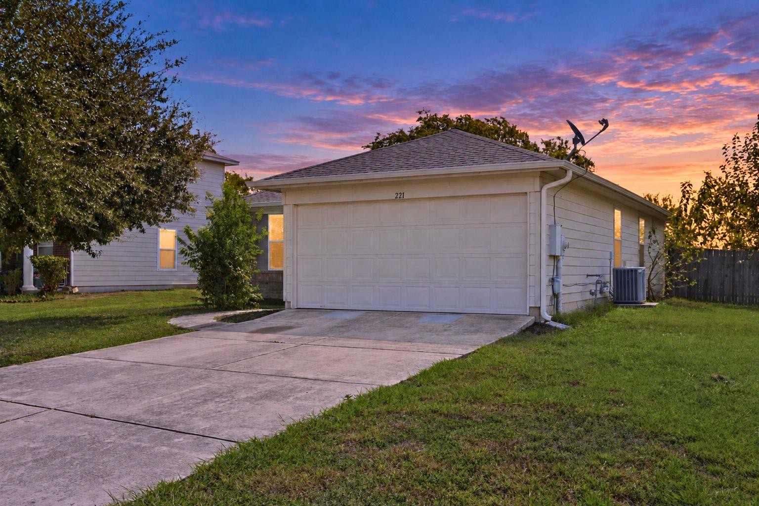 221 Ames Cv Property Photo 1