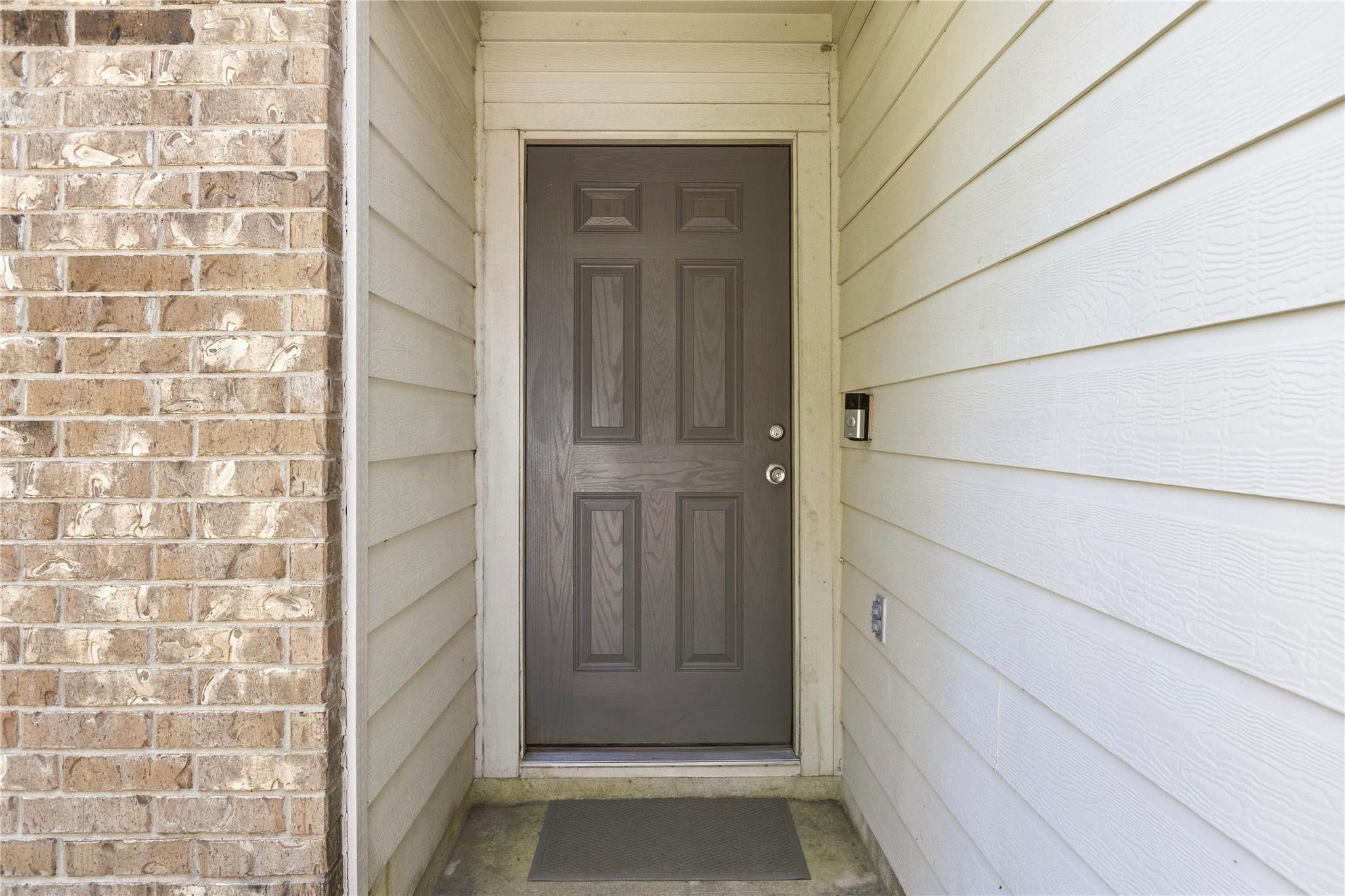 221 Ames Cv Property Photo 4