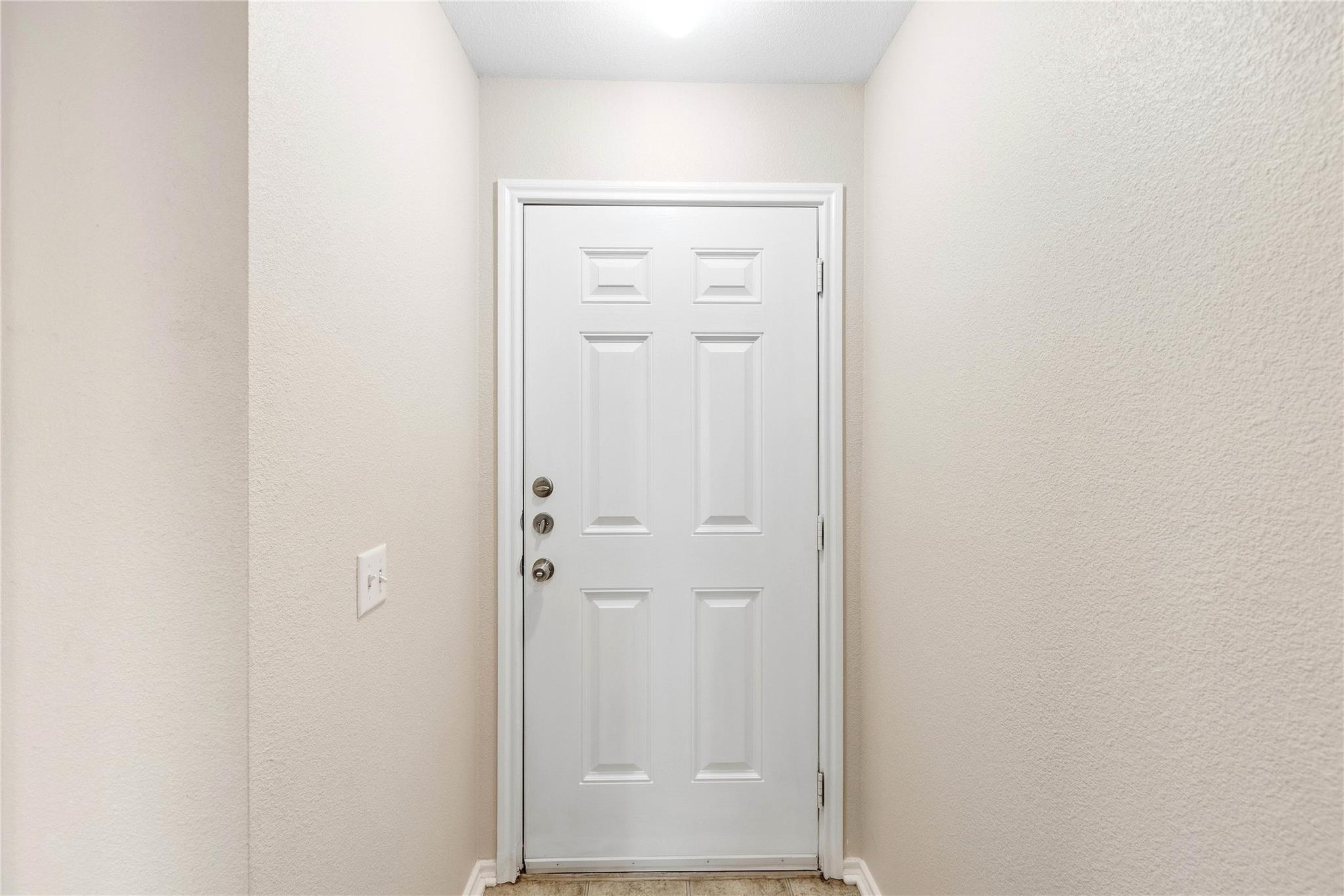 221 Ames Cv Property Photo 5