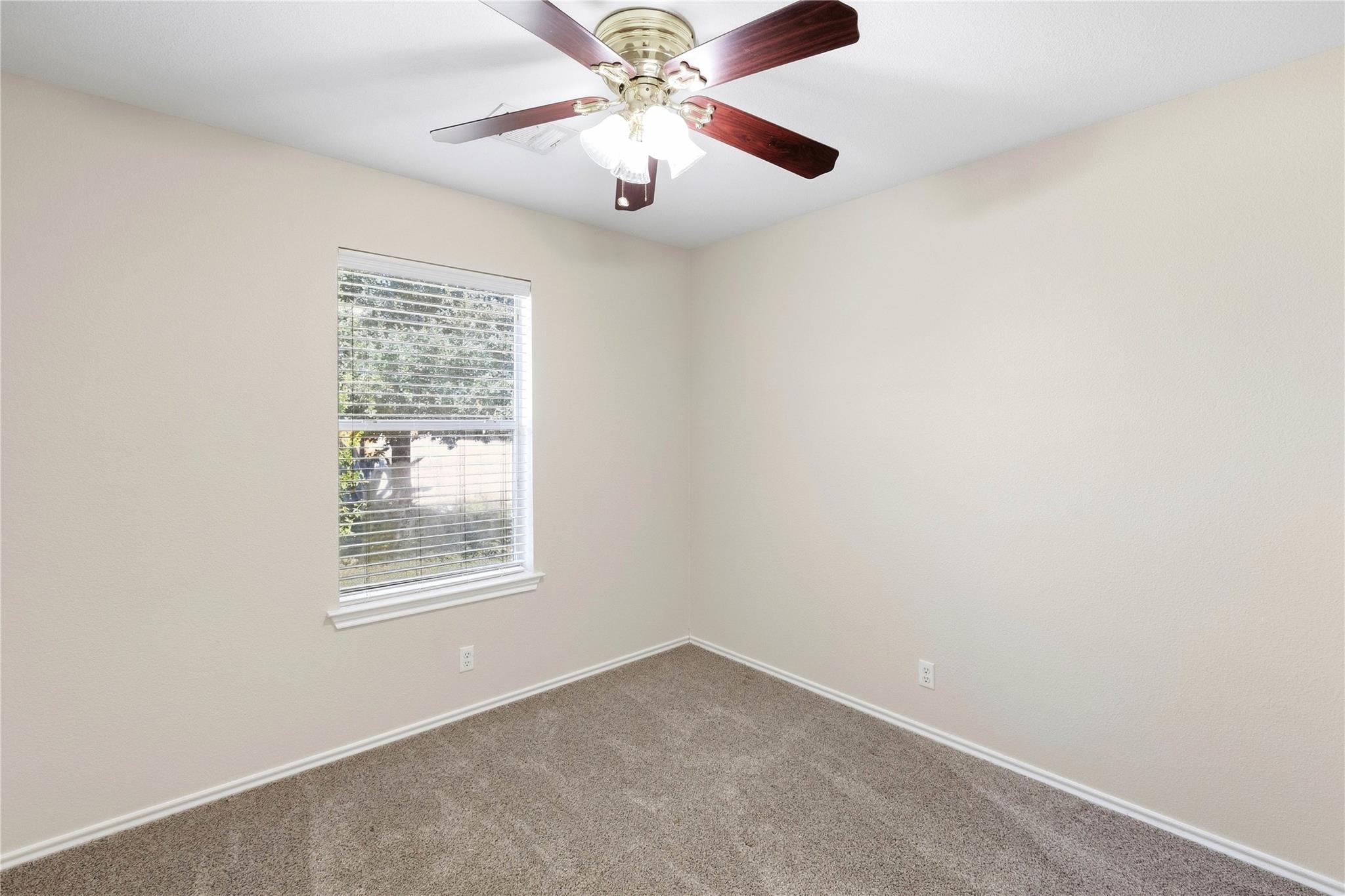 221 Ames Cv Property Photo 20