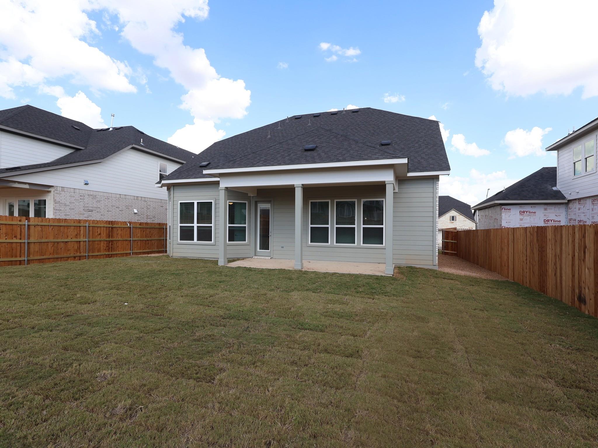 821 Purmela St Property Photo 2