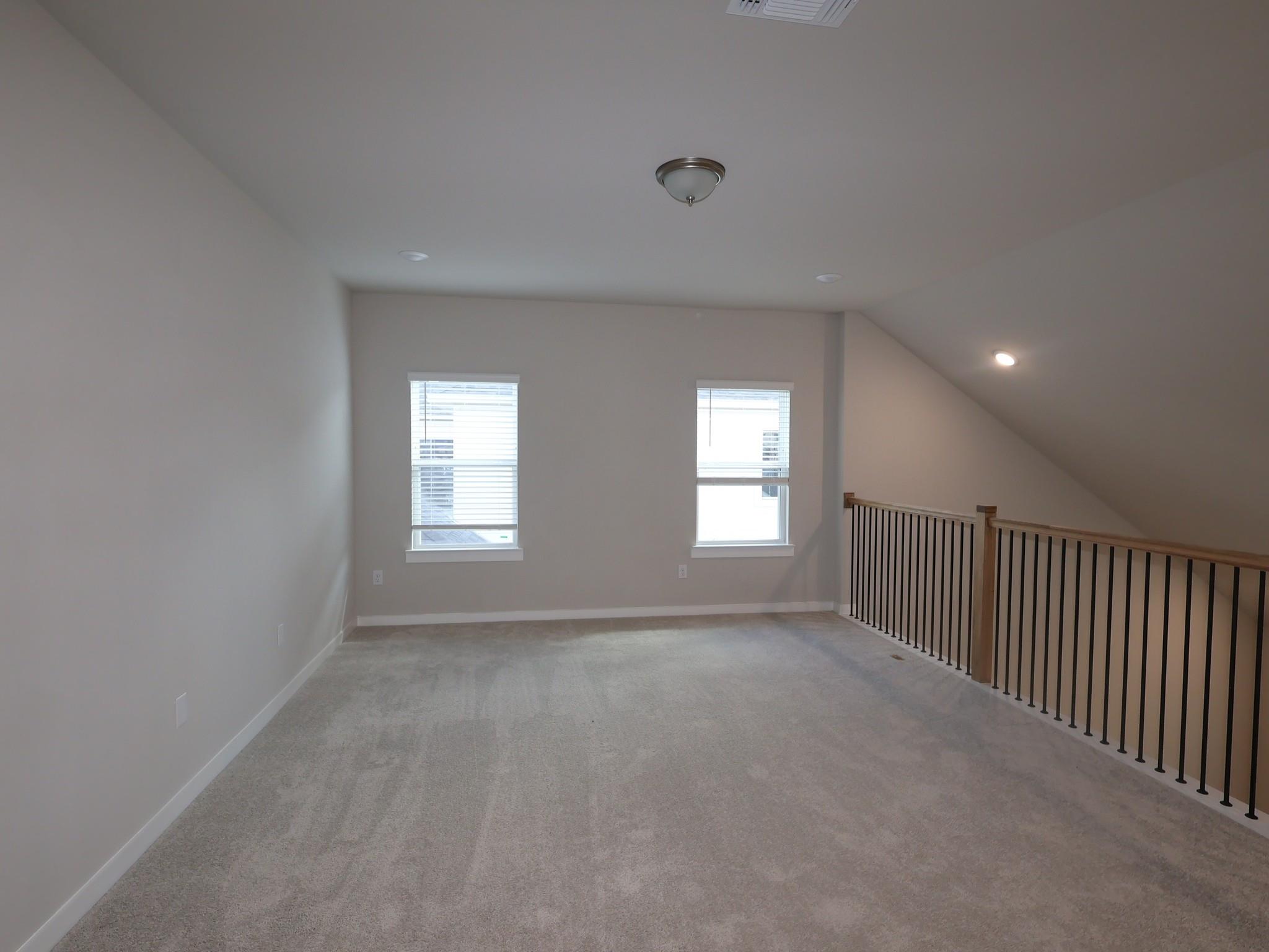821 Purmela St Property Photo 13