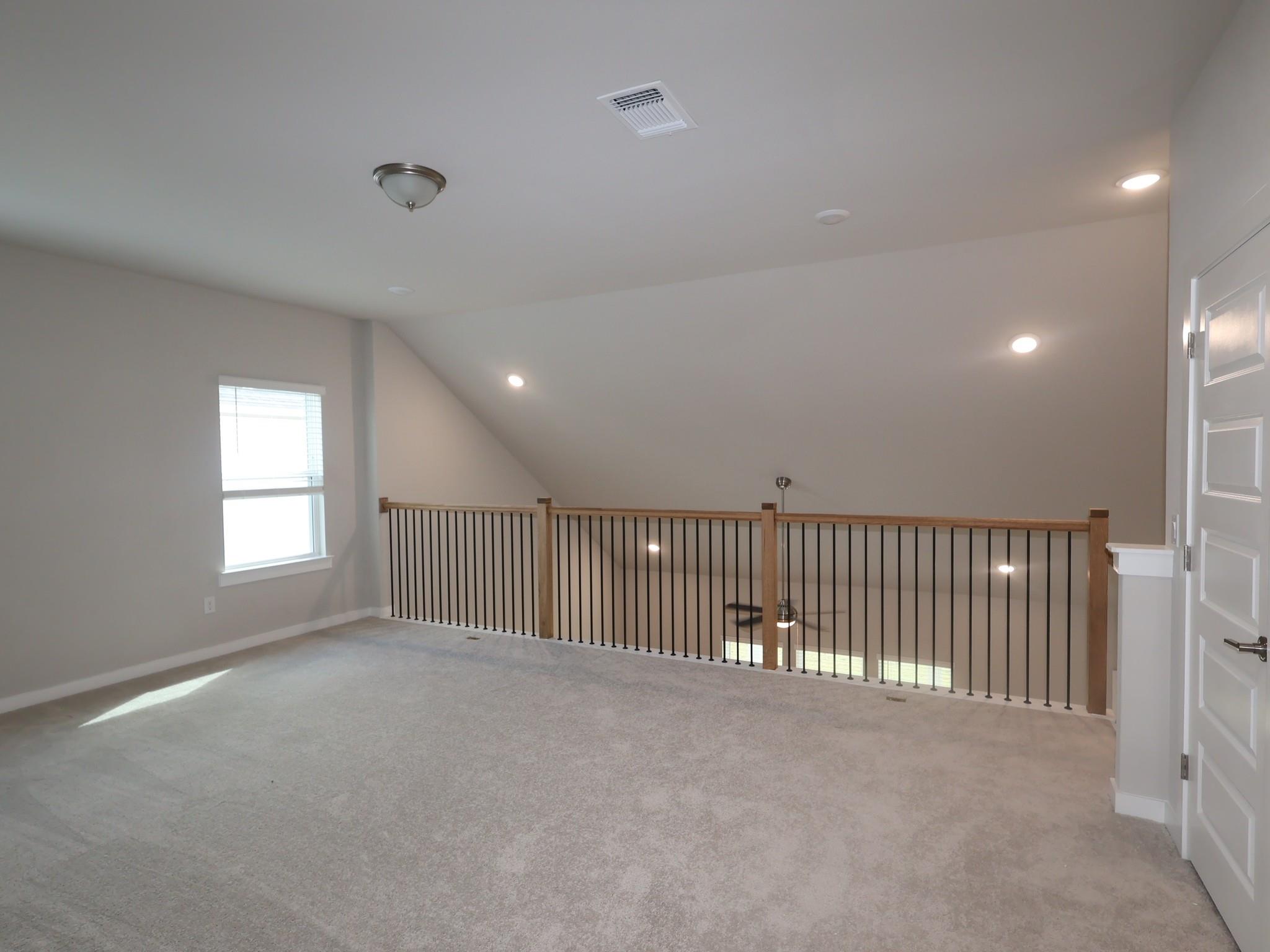 821 Purmela St Property Photo 14