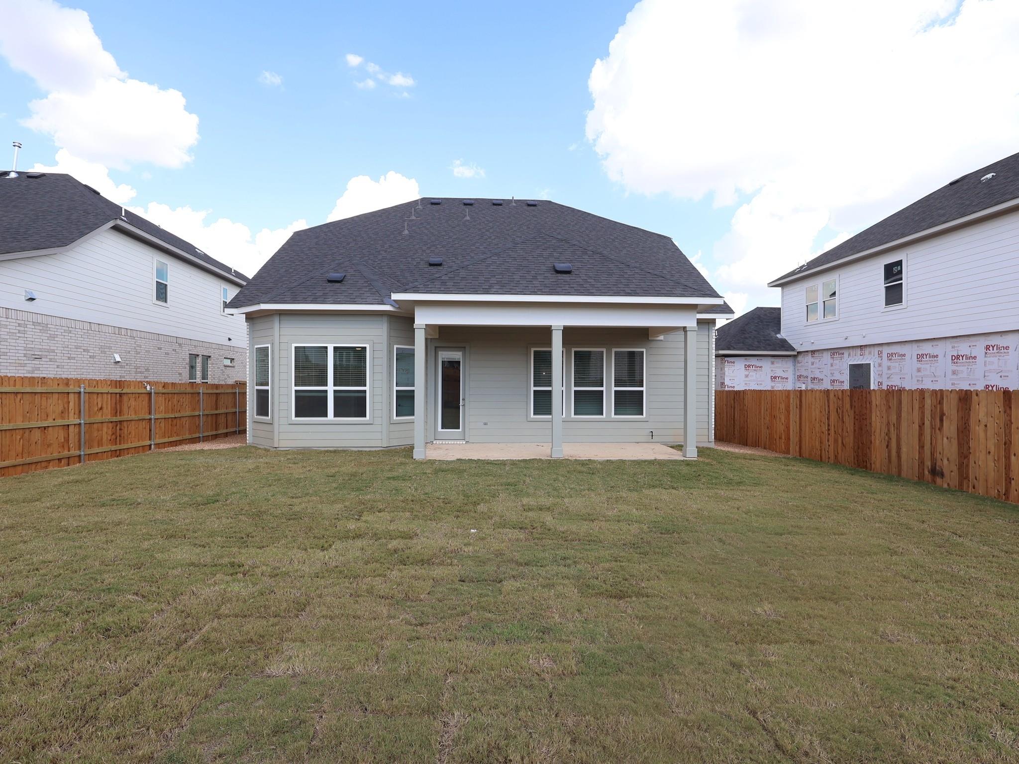 821 Purmela St Property Photo 21