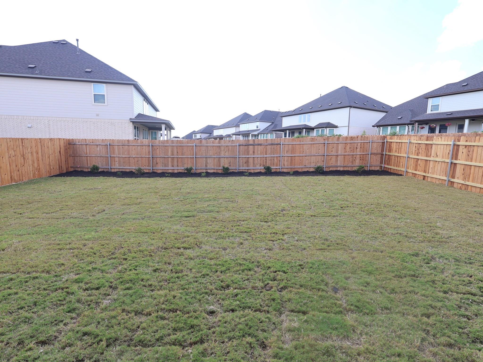 821 Purmela St Property Photo 23