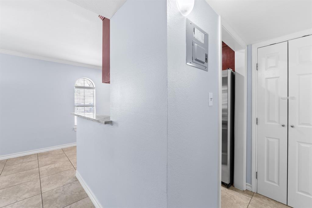 407 E 45th St #108 Property Photo 17