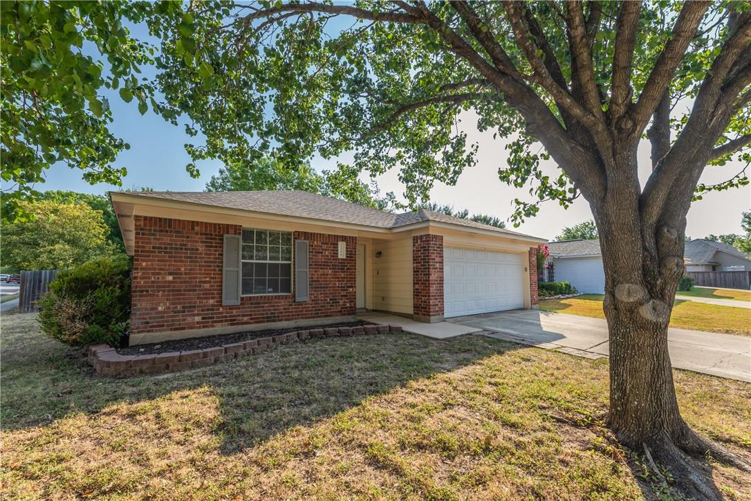 1506 Mayapple St Property Photo 2