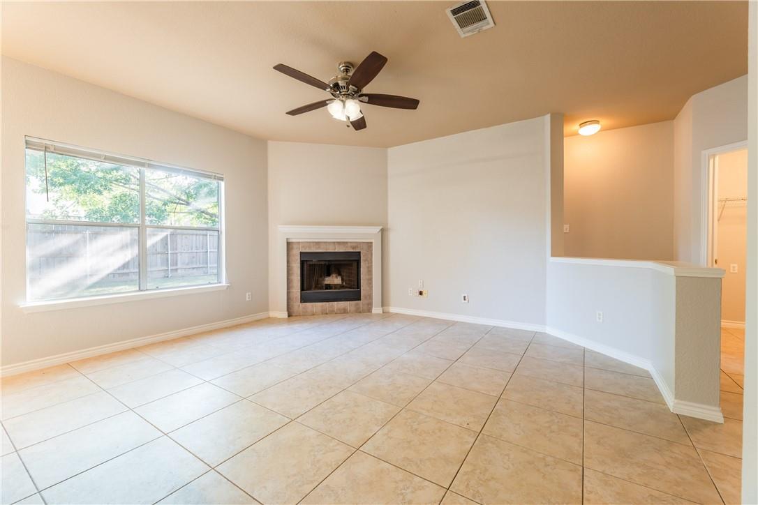 1506 Mayapple St Property Photo 4