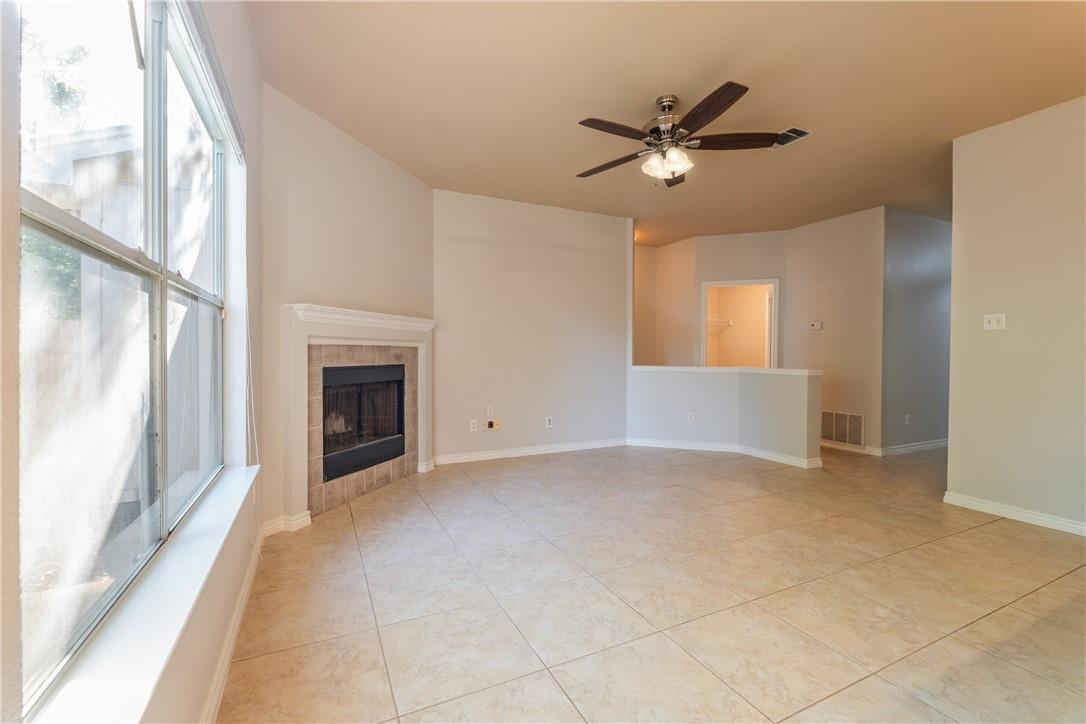 1506 Mayapple St Property Photo 5