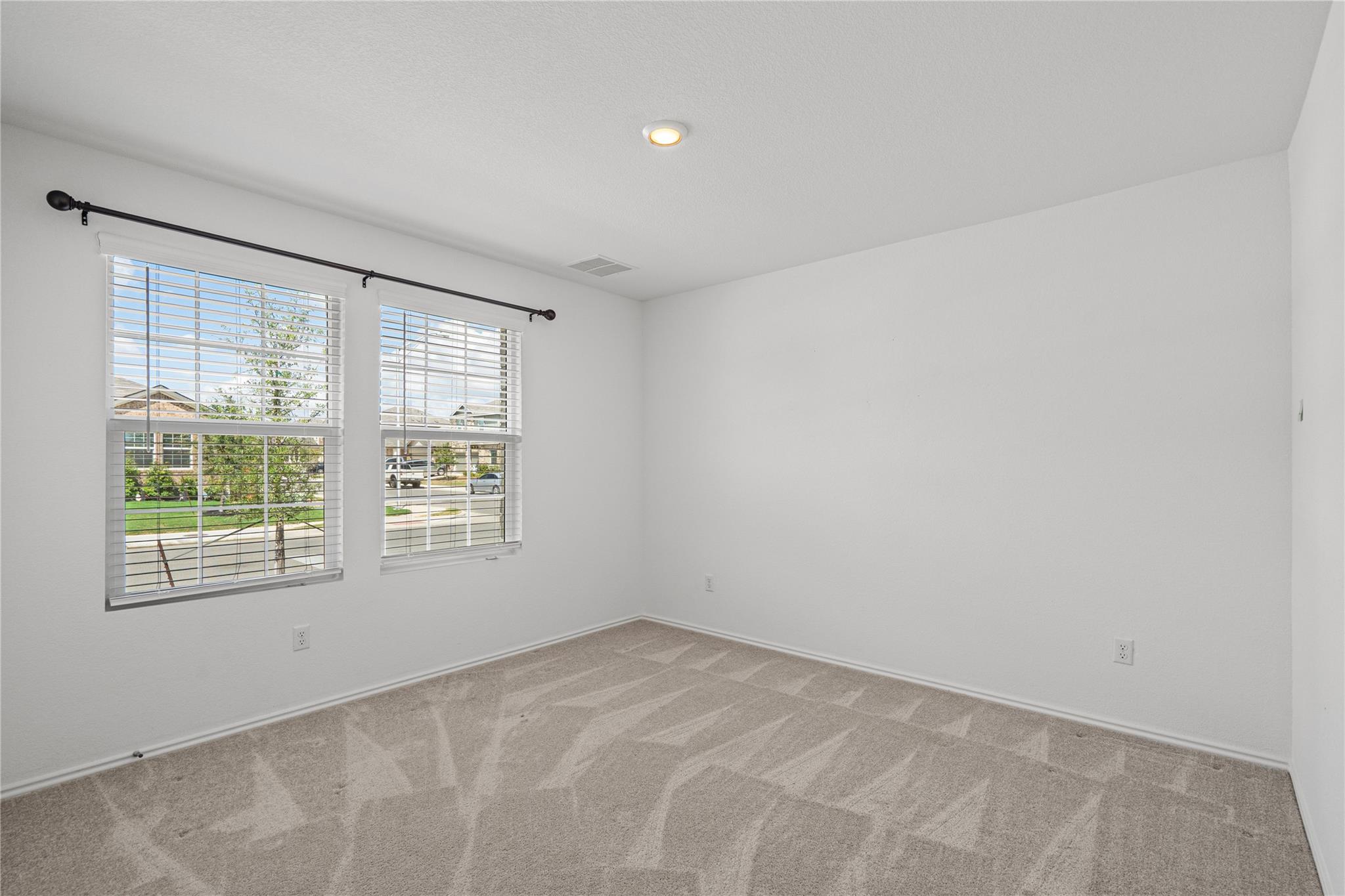 101 Sunrise Oak Cv Property Photo 19