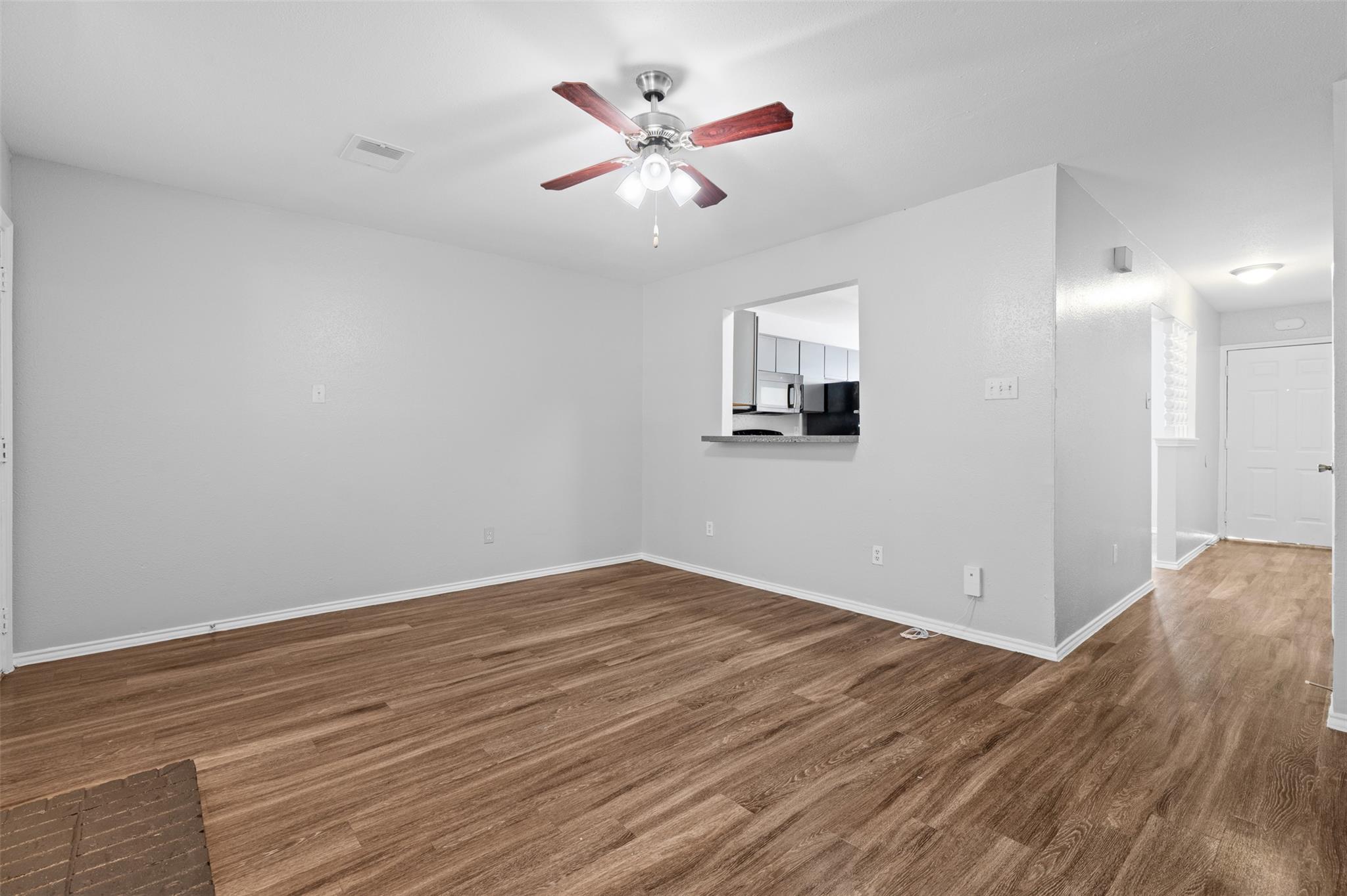 1807 River Crossing Cir #b Property Photo 5