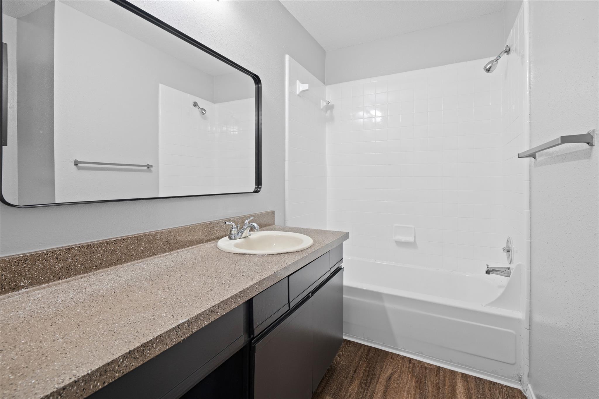 1807 River Crossing Cir #b Property Photo 18