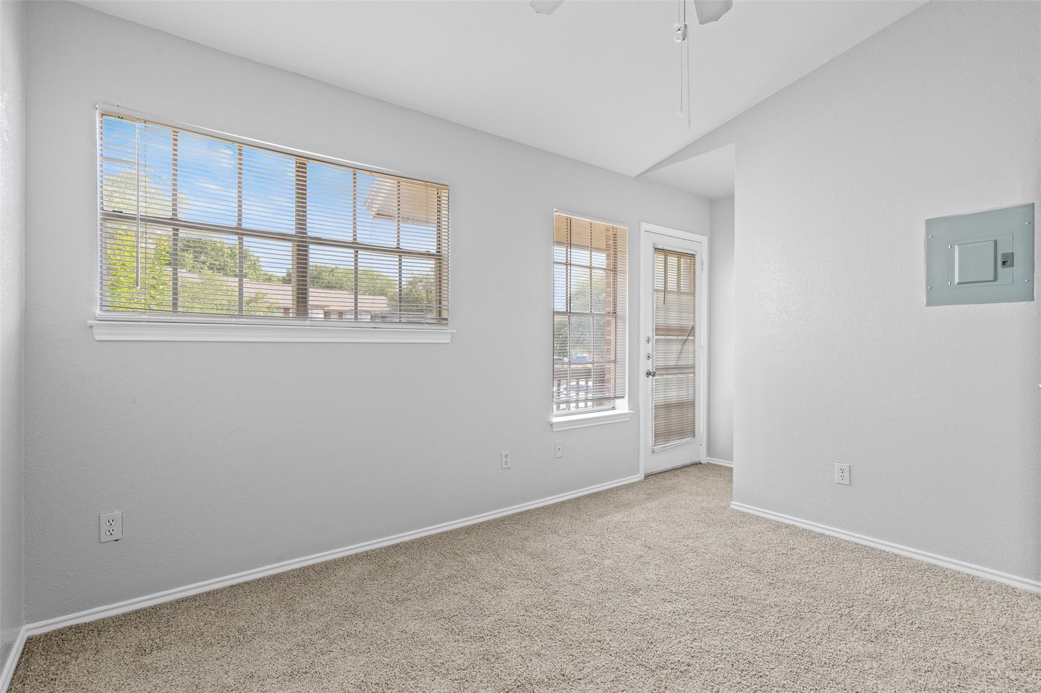 1807 River Crossing Cir #b Property Photo 20