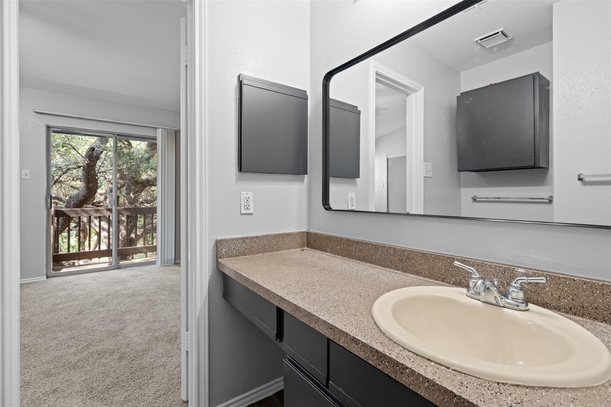 1807 River Crossing Cir #b Property Photo 23