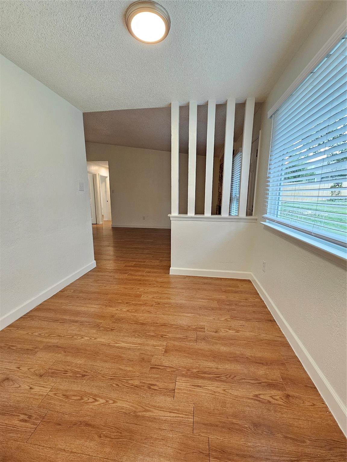 8005 Creekmere Ln Property Photo 6