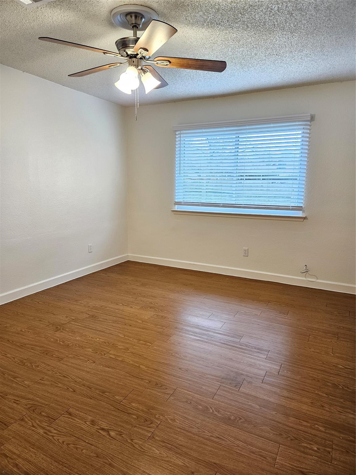 8005 Creekmere Ln Property Photo 12