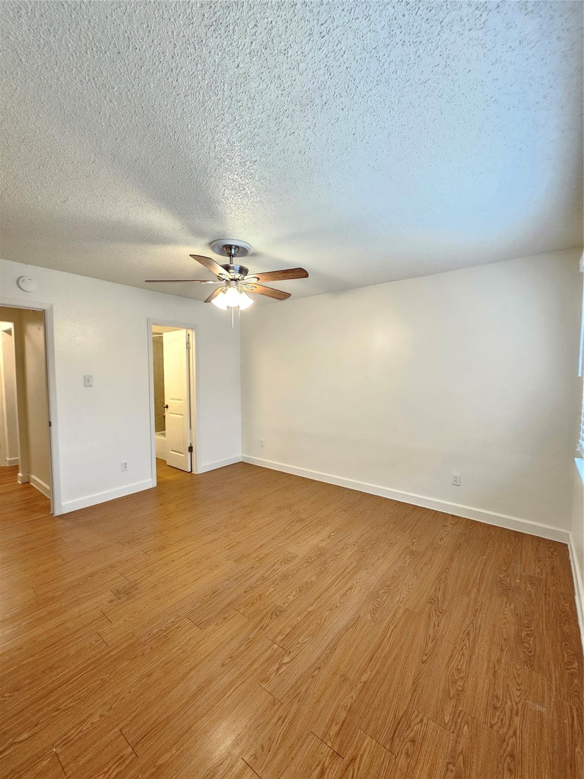 8005 Creekmere Ln Property Photo 14