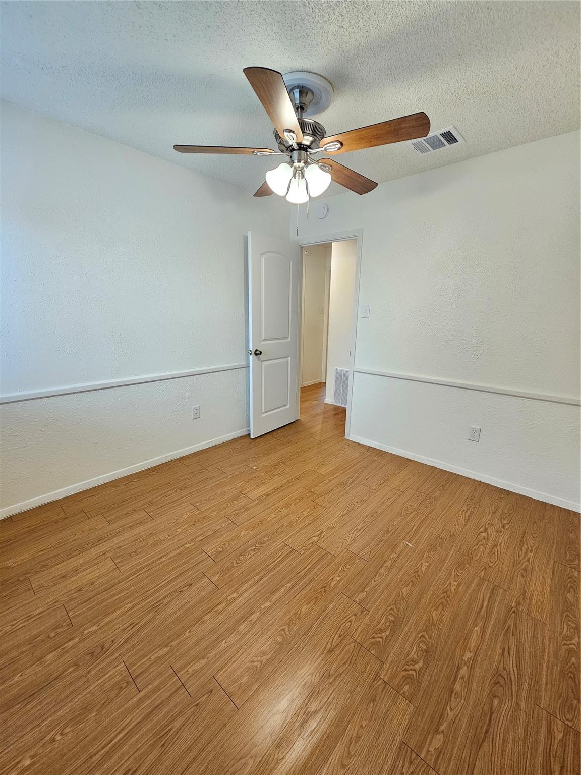8005 Creekmere Ln Property Photo 18