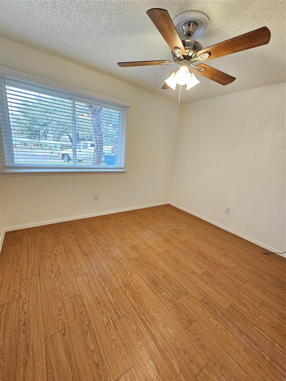 8005 Creekmere Ln Property Photo 20