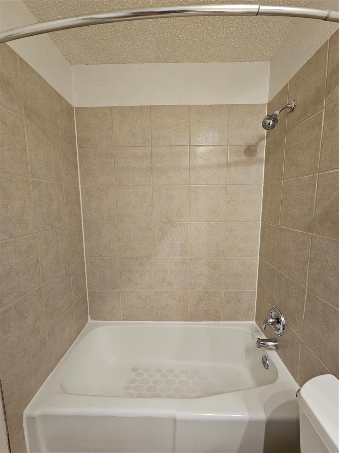 8005 Creekmere Ln Property Photo 22