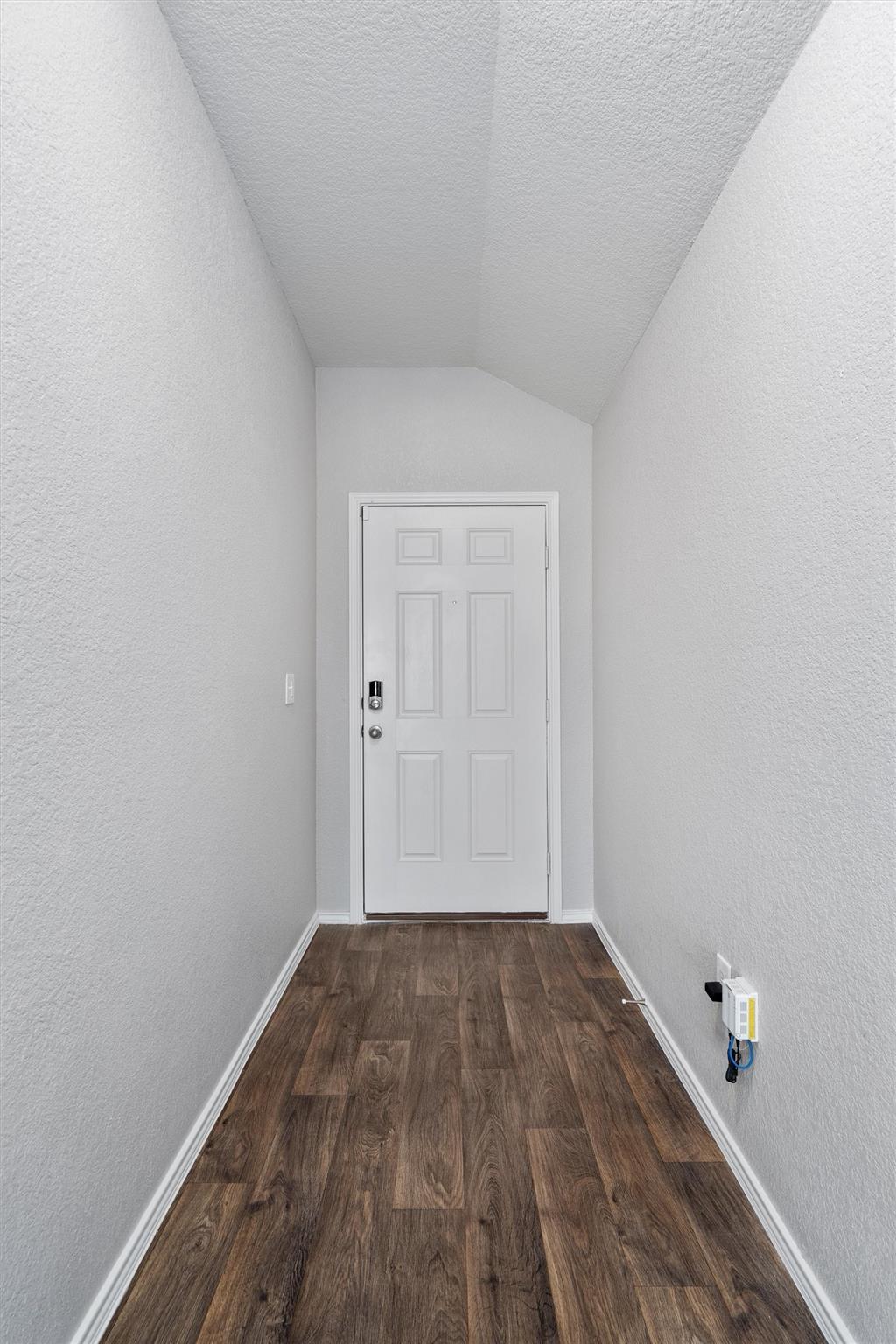 14915 Gypsum Mill Rd Property Photo 4