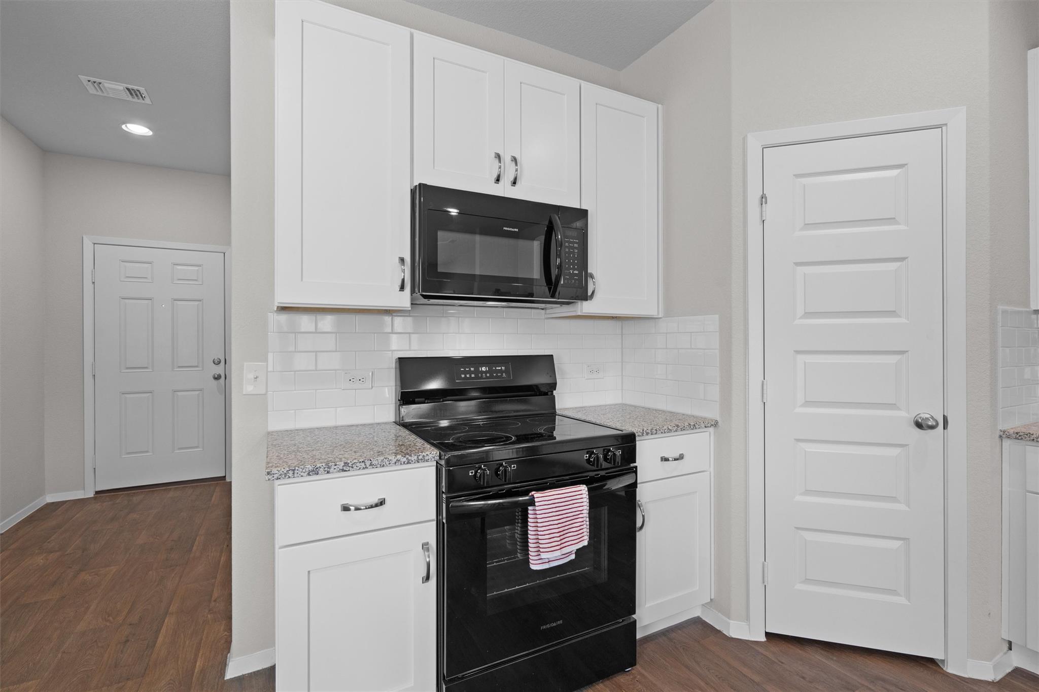 2606 Totley Rd Property Photo 9