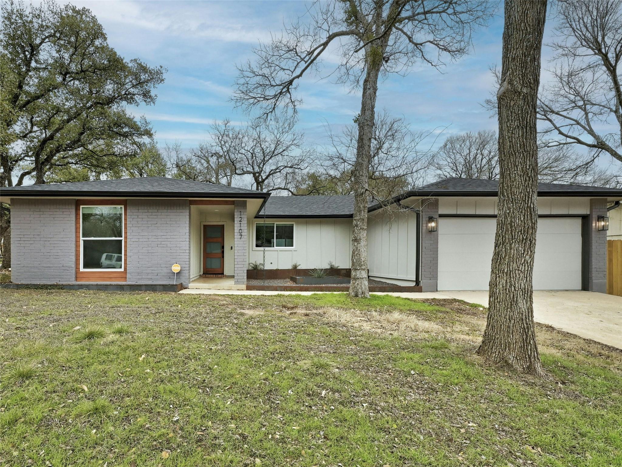 12107 Wycliff Ln Property Photo