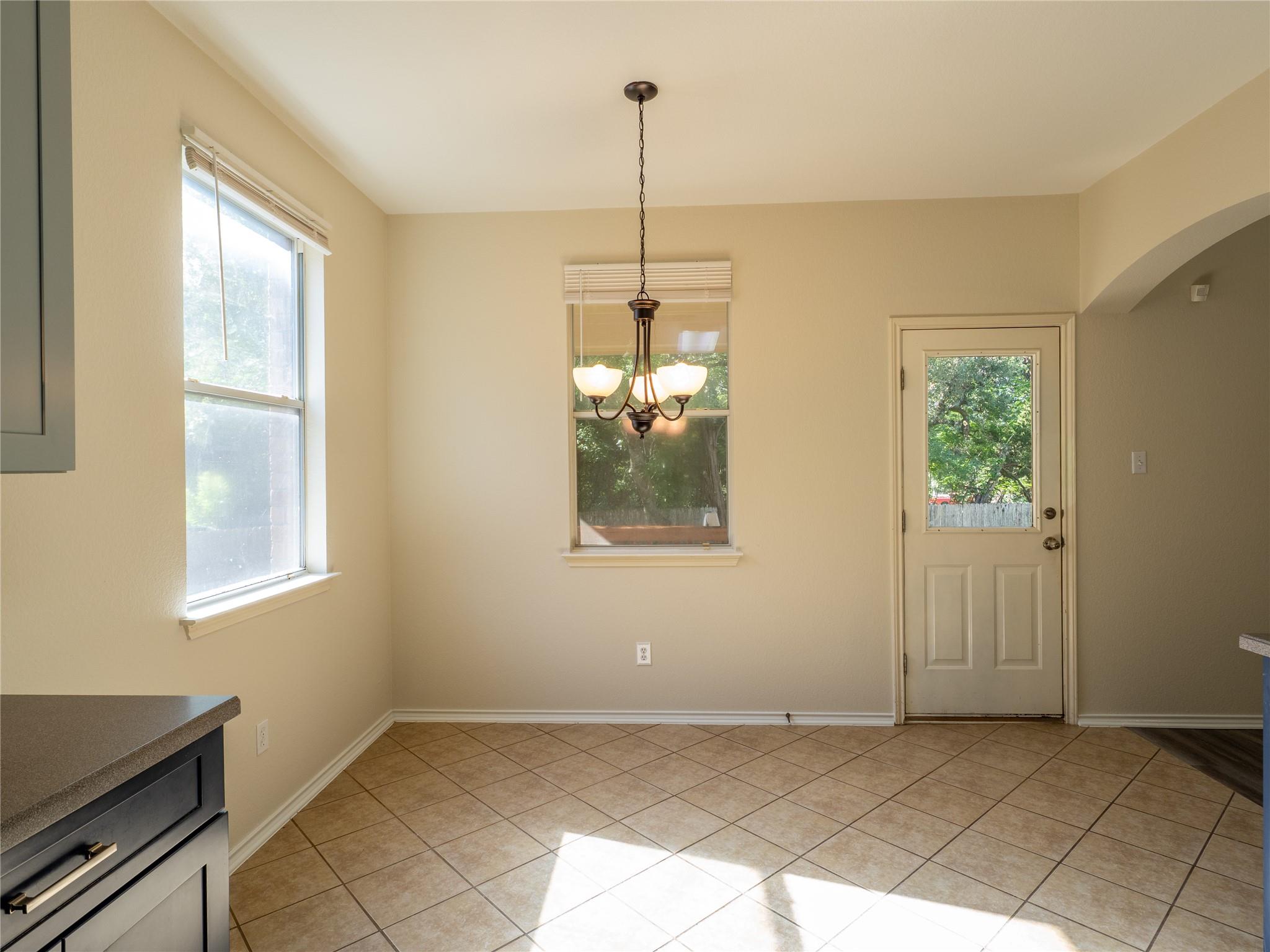 1710 Lomita Dr Property Photo 6