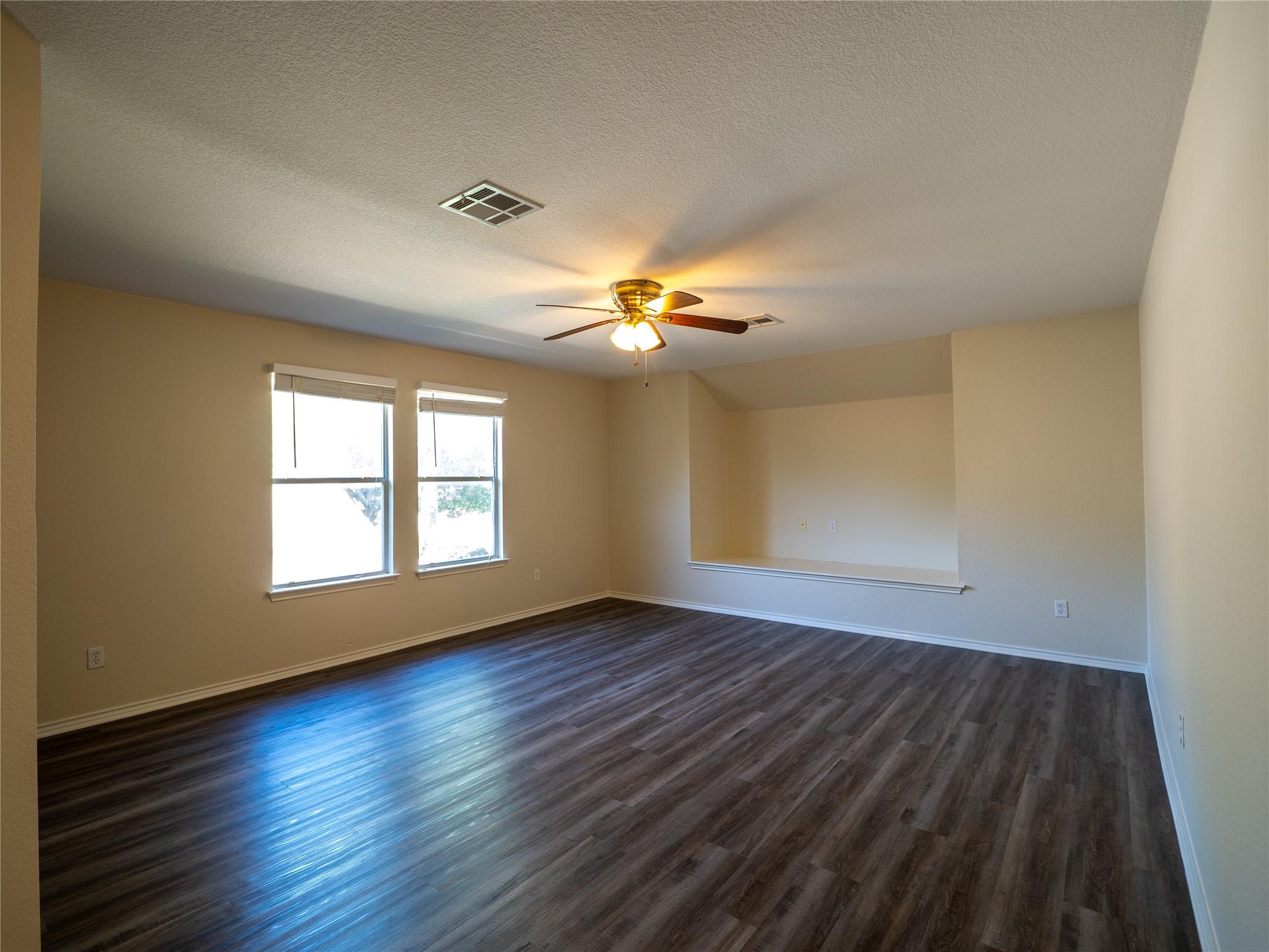 1710 Lomita Dr Property Photo 11