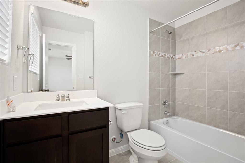 18014 Lungo St Property Photo 8