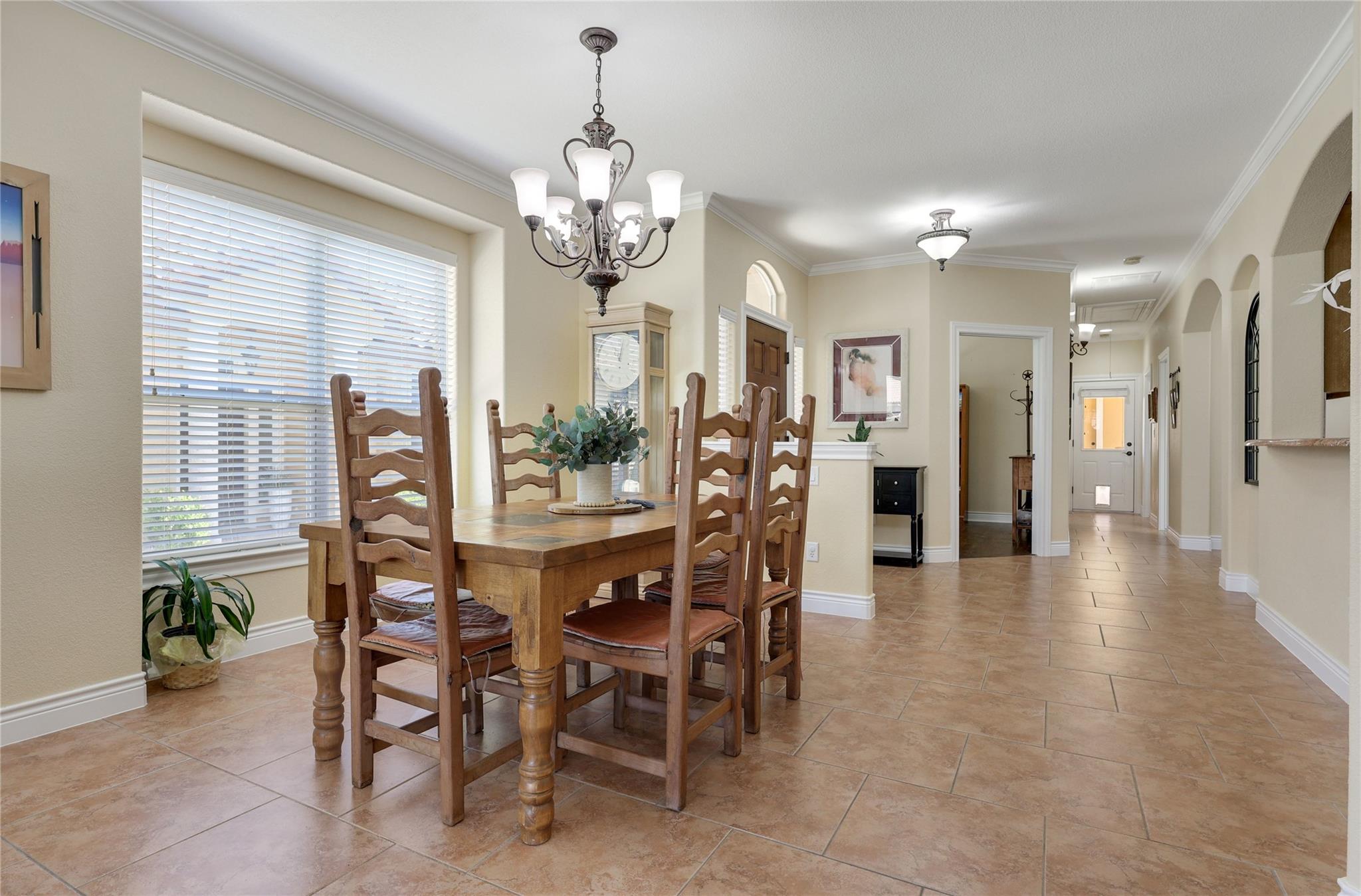 21118 Highland Lake Dr #2 Property Photo 4