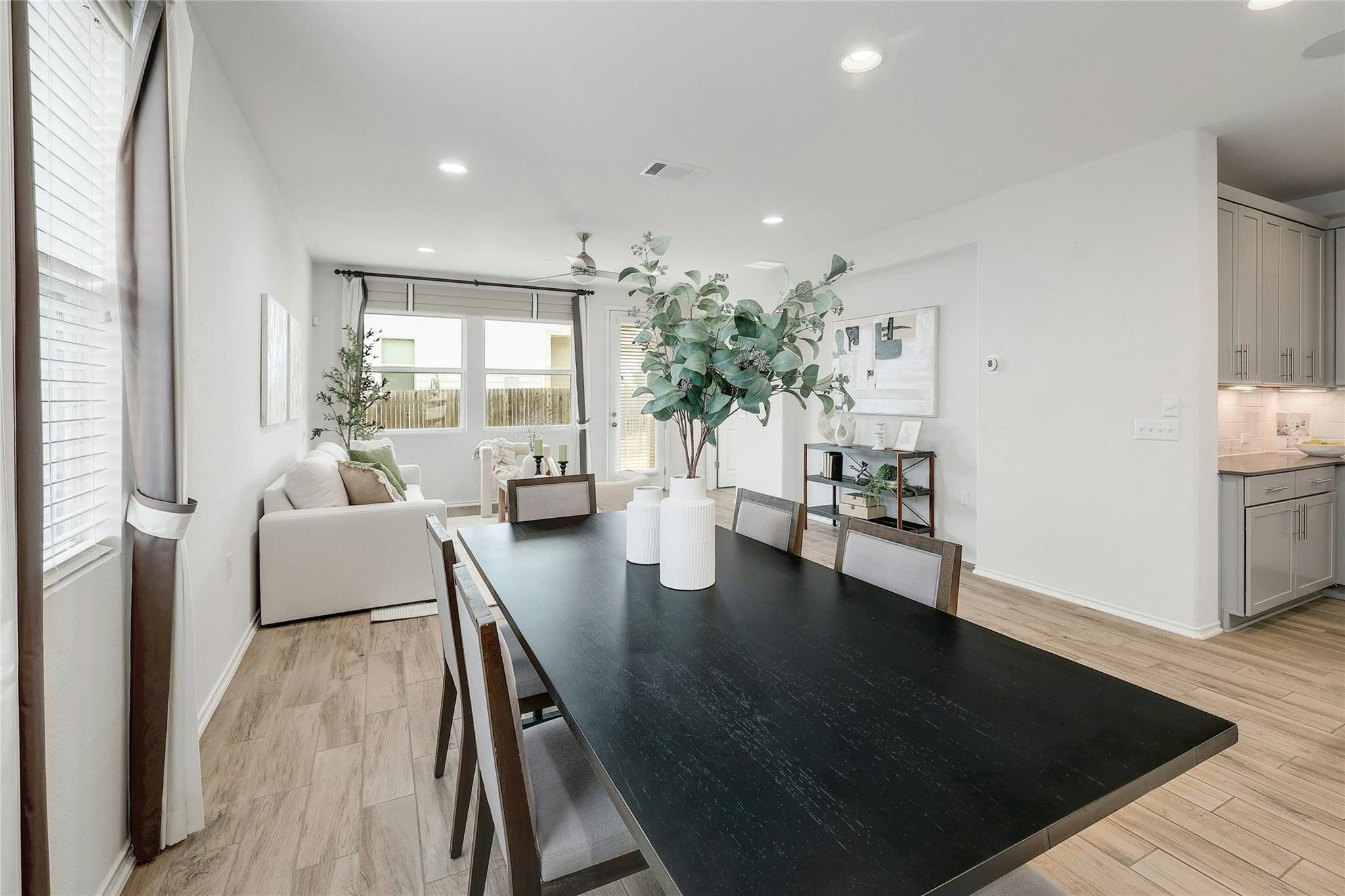 1800 Crimson Rosella Trl Property Photo 9