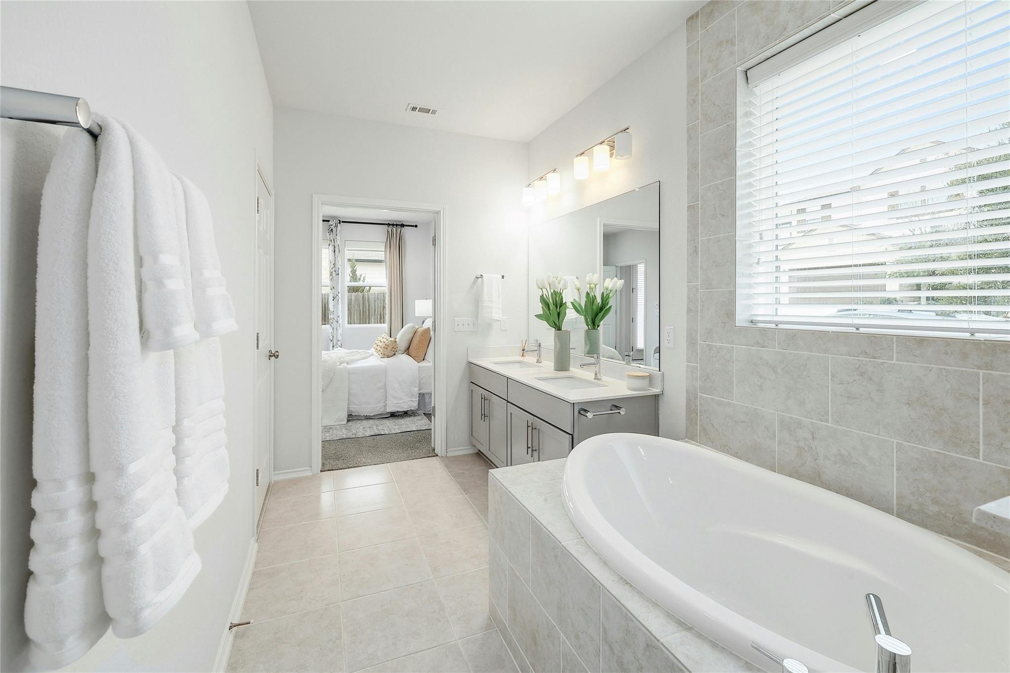 1800 Crimson Rosella Trl Property Photo 22