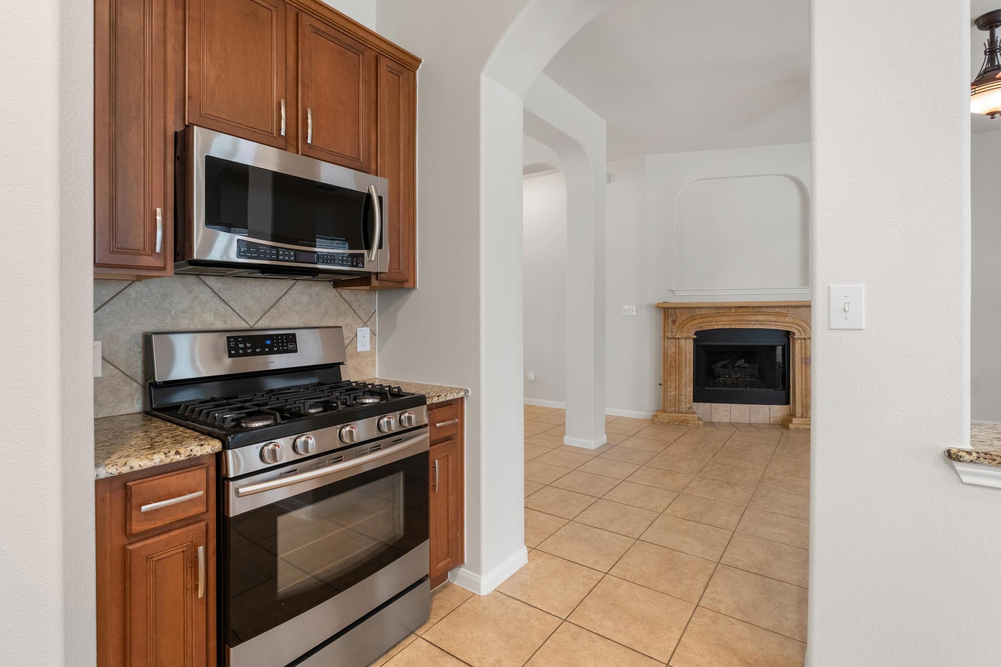 7405 Brecourt Manor Way Property Photo 4