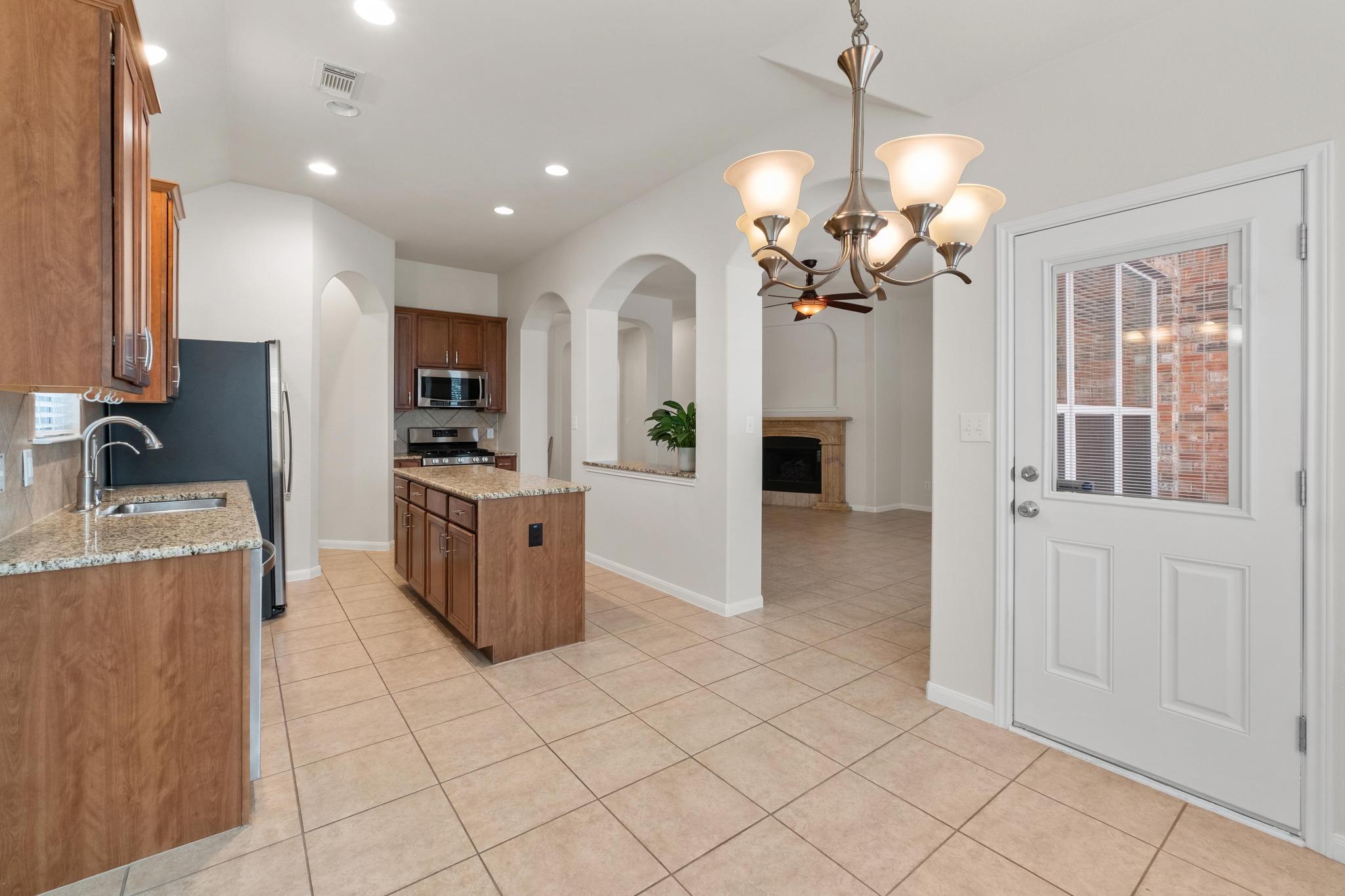 7405 Brecourt Manor Way Property Photo 6