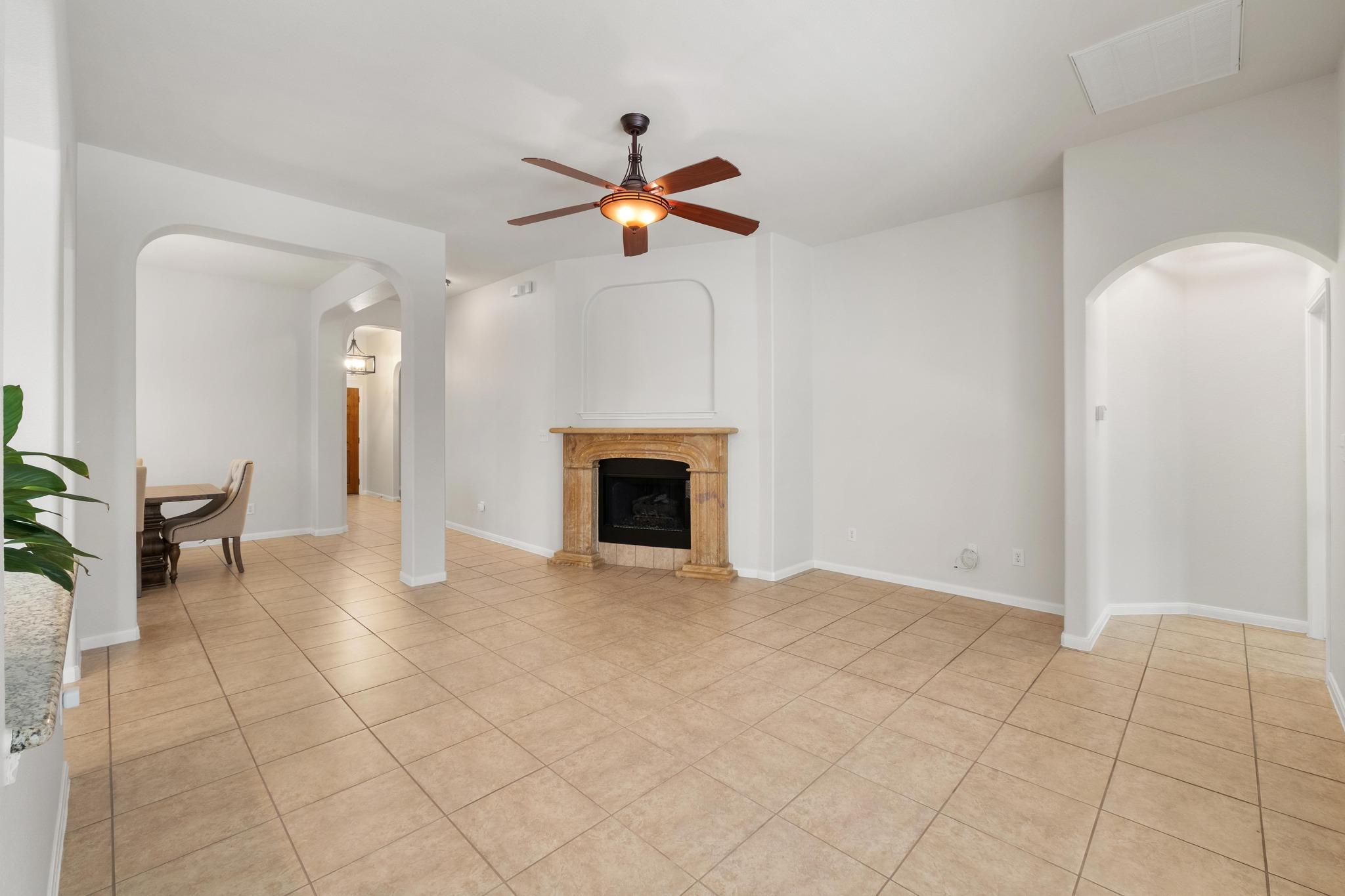 7405 Brecourt Manor Way Property Photo 8