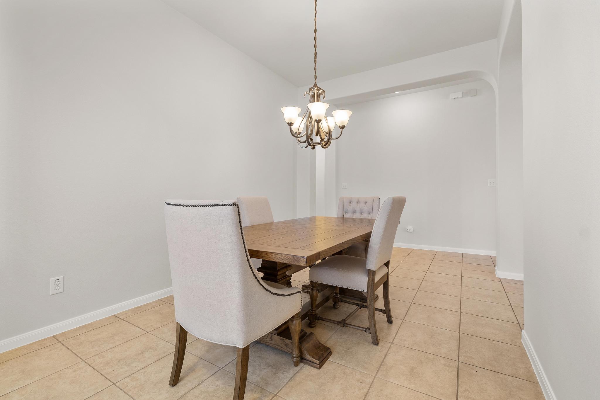 7405 Brecourt Manor Way Property Photo 11