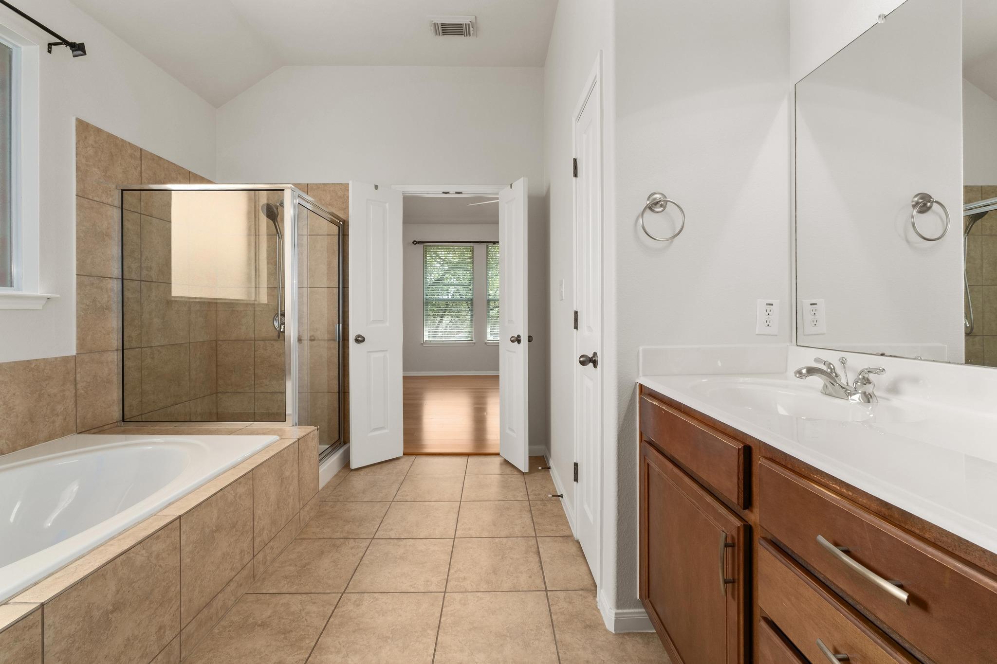 7405 Brecourt Manor Way Property Photo 15