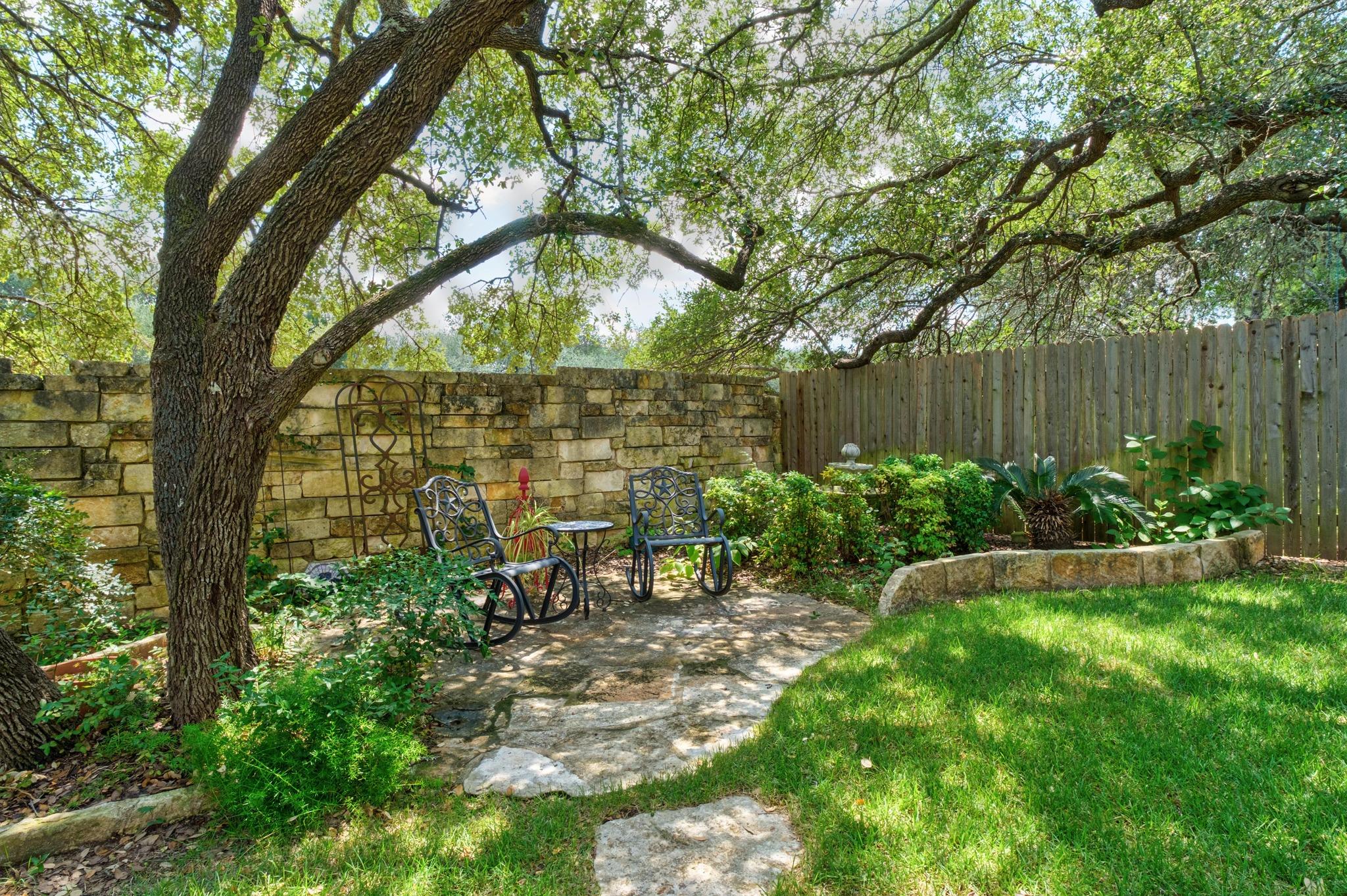 7405 Brecourt Manor Way Property Photo 28