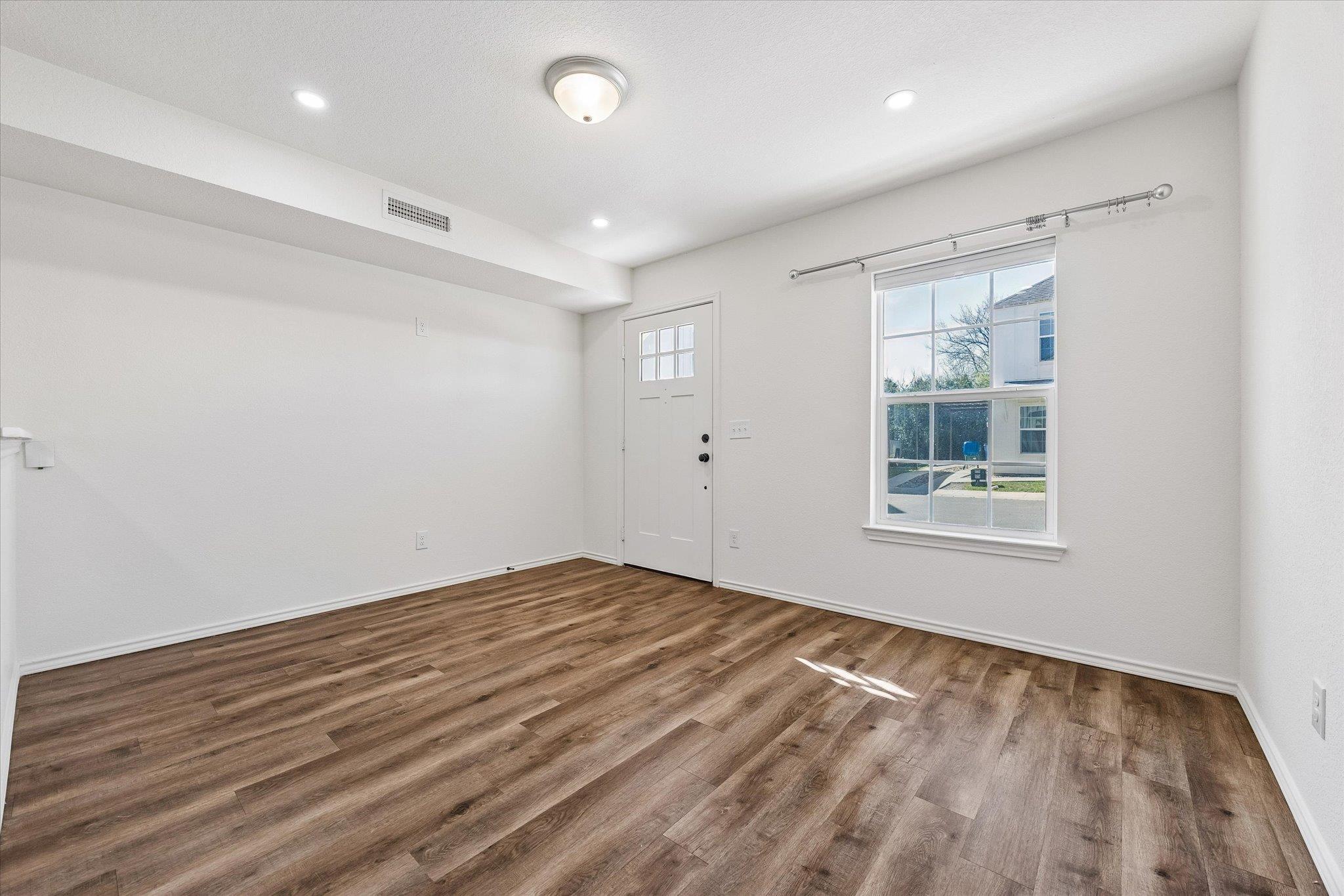 230 Debus Dr ##109b Property Photo 4
