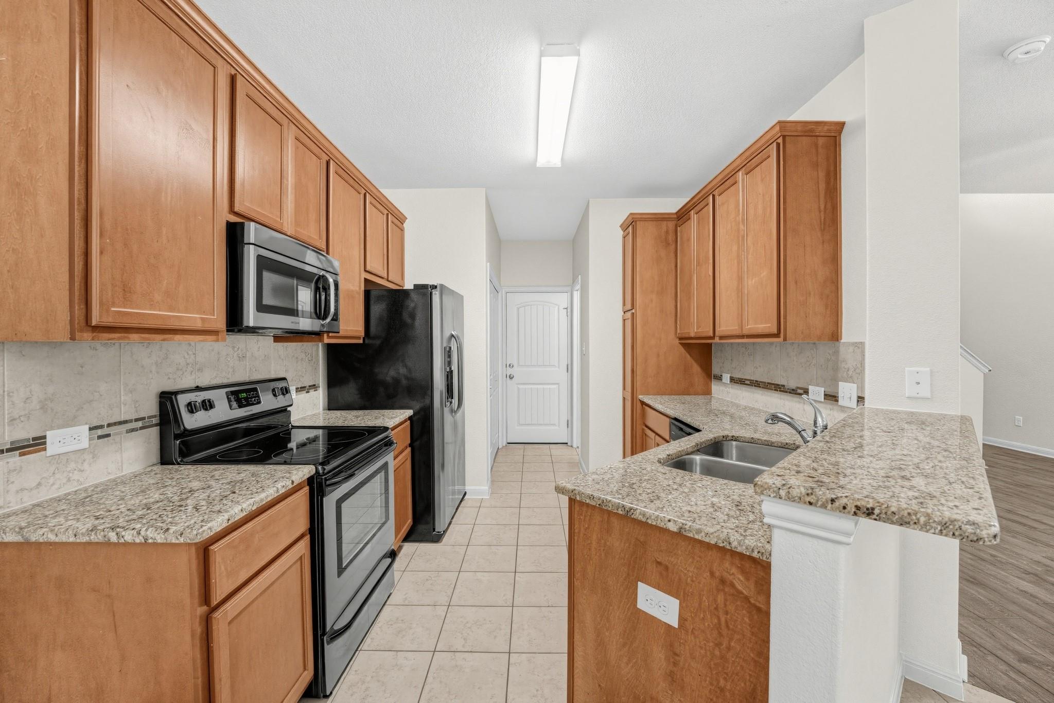 2410 Great Oaks Dr #401 Property Photo 10