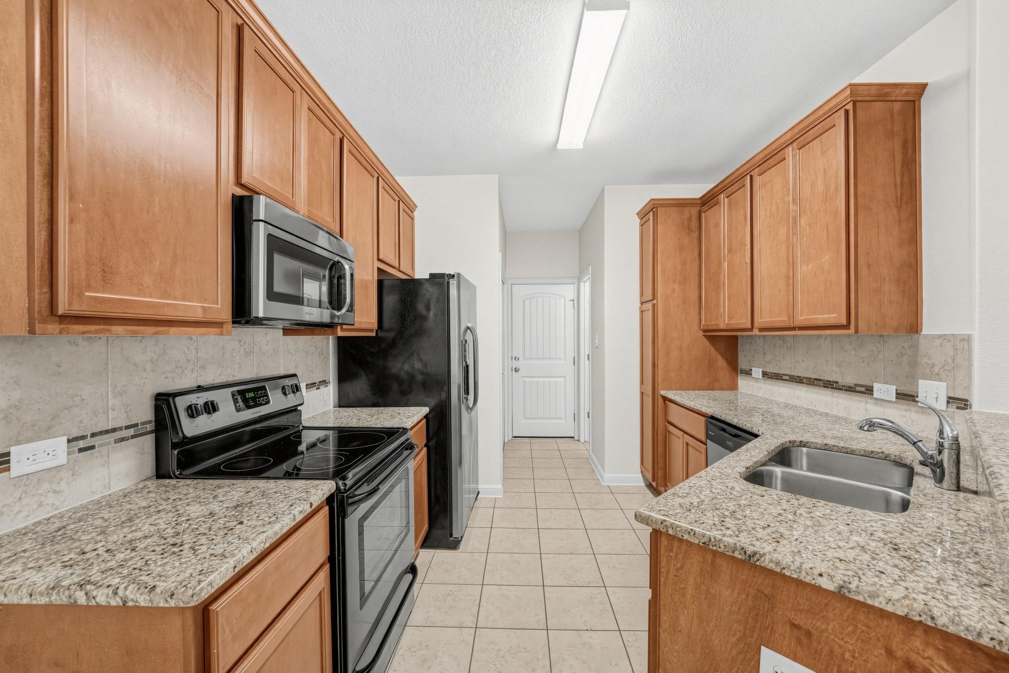 2410 Great Oaks Dr #401 Property Photo 11
