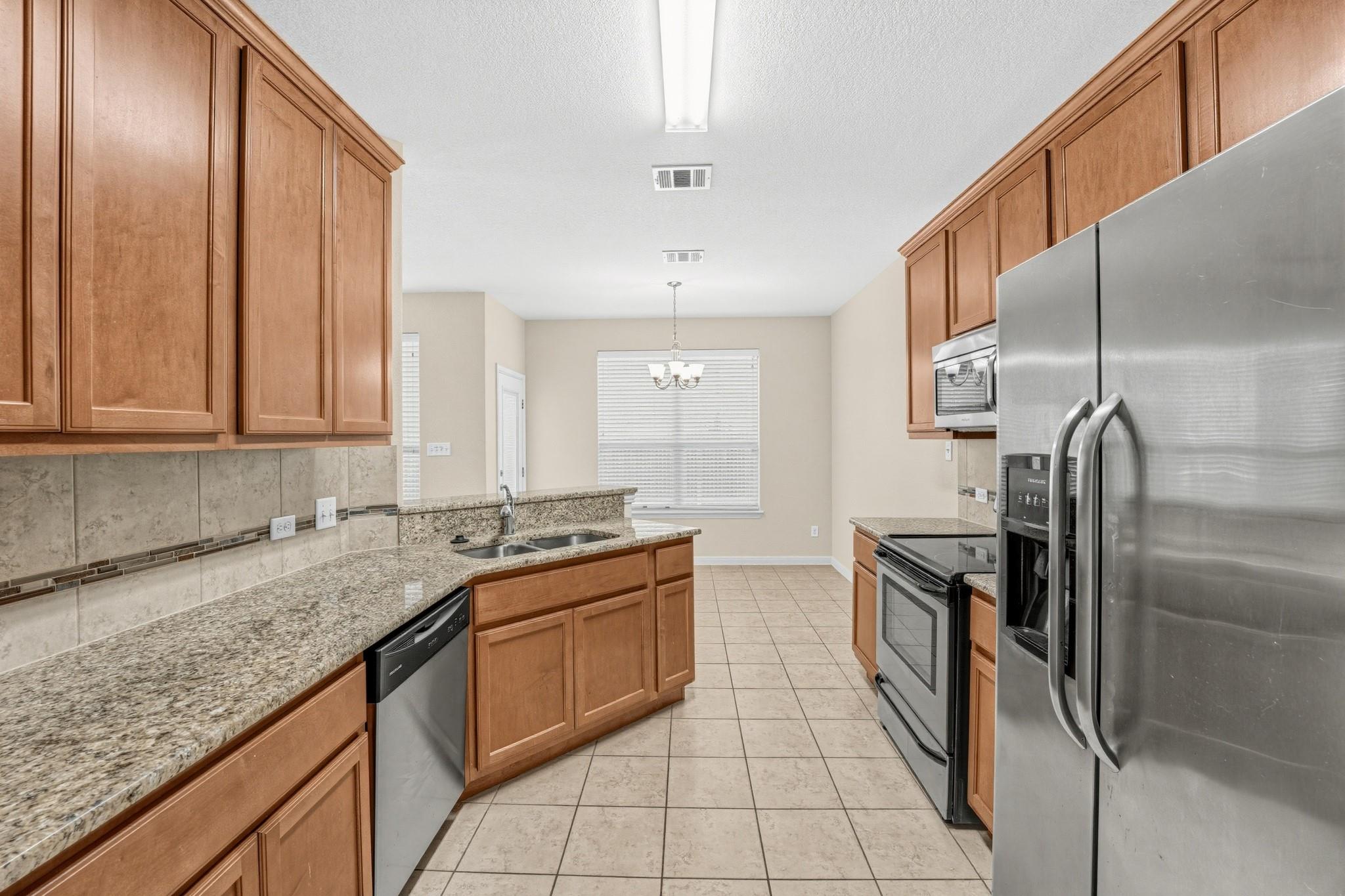 2410 Great Oaks Dr #401 Property Photo 12