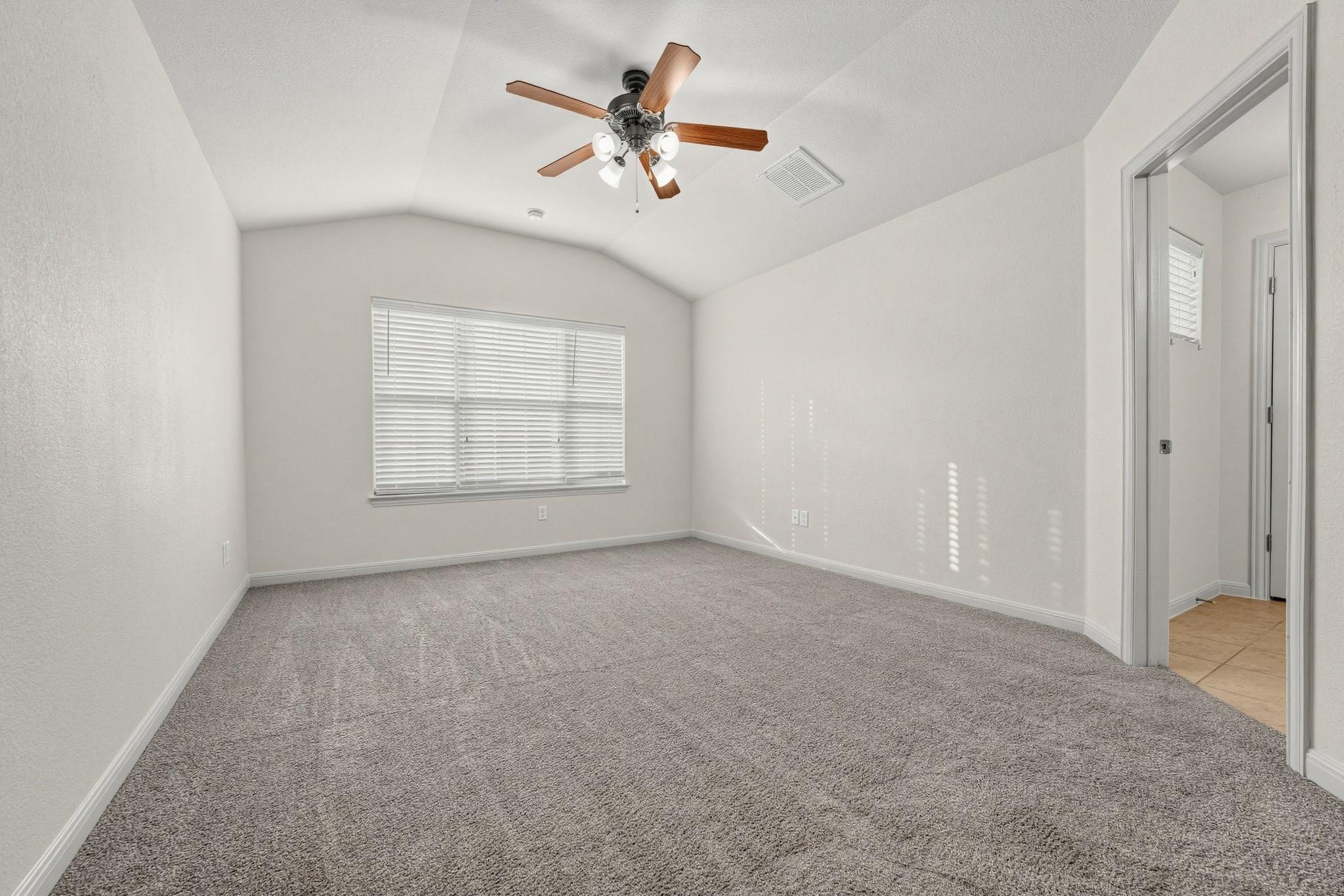 2410 Great Oaks Dr #401 Property Photo 17