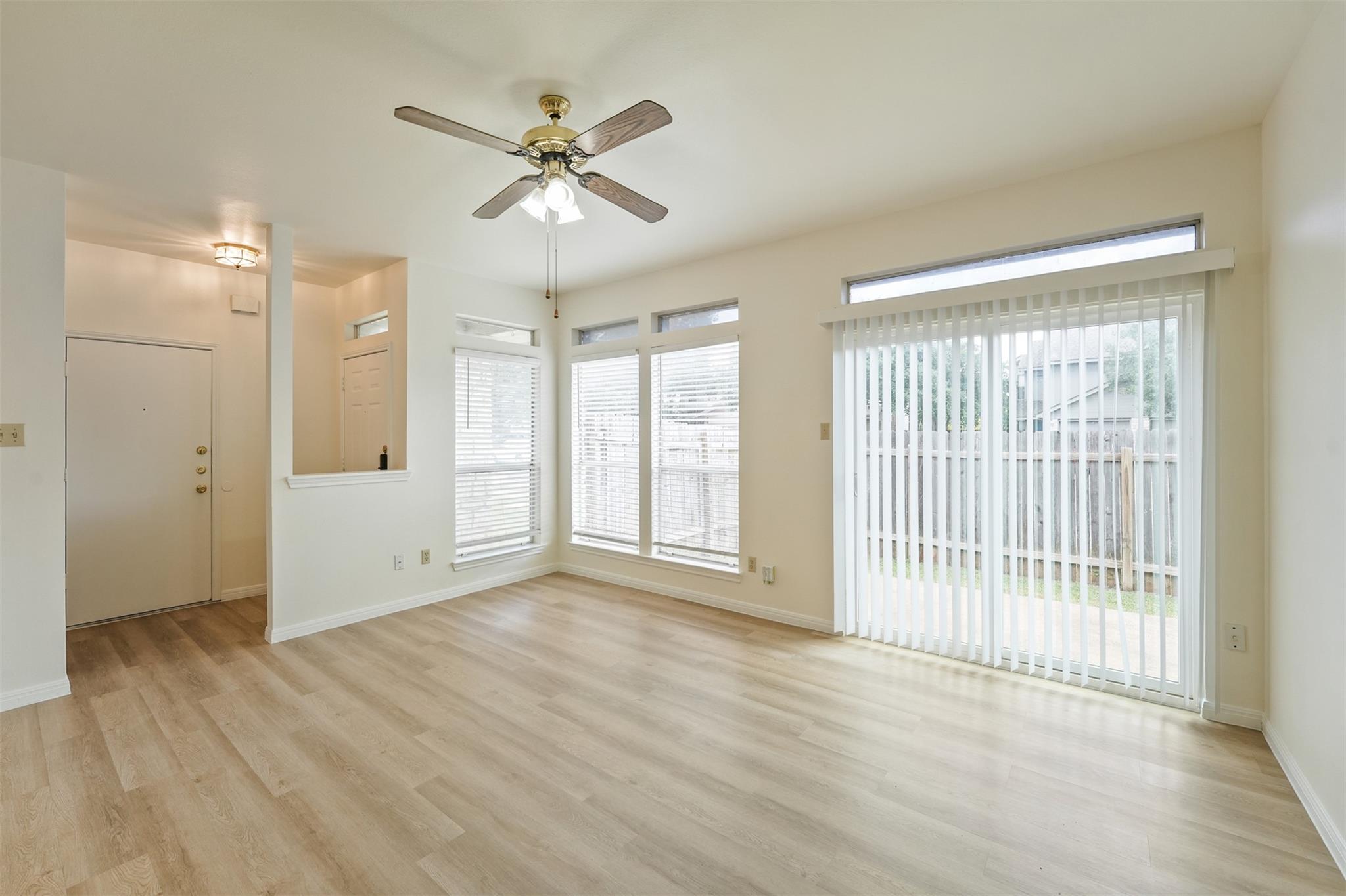 500 Gregory Ct Property Photo 4
