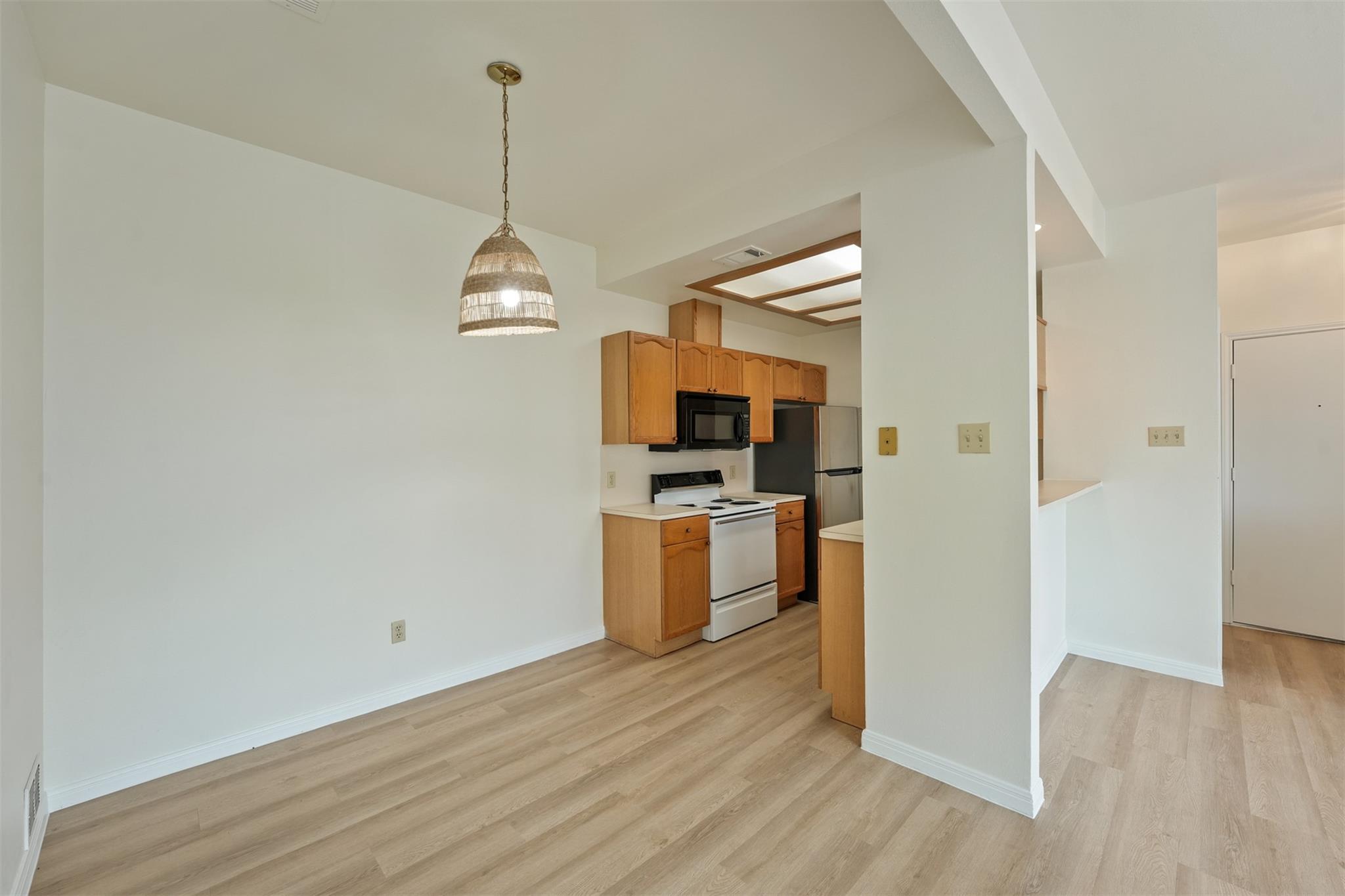 500 Gregory Ct Property Photo 5