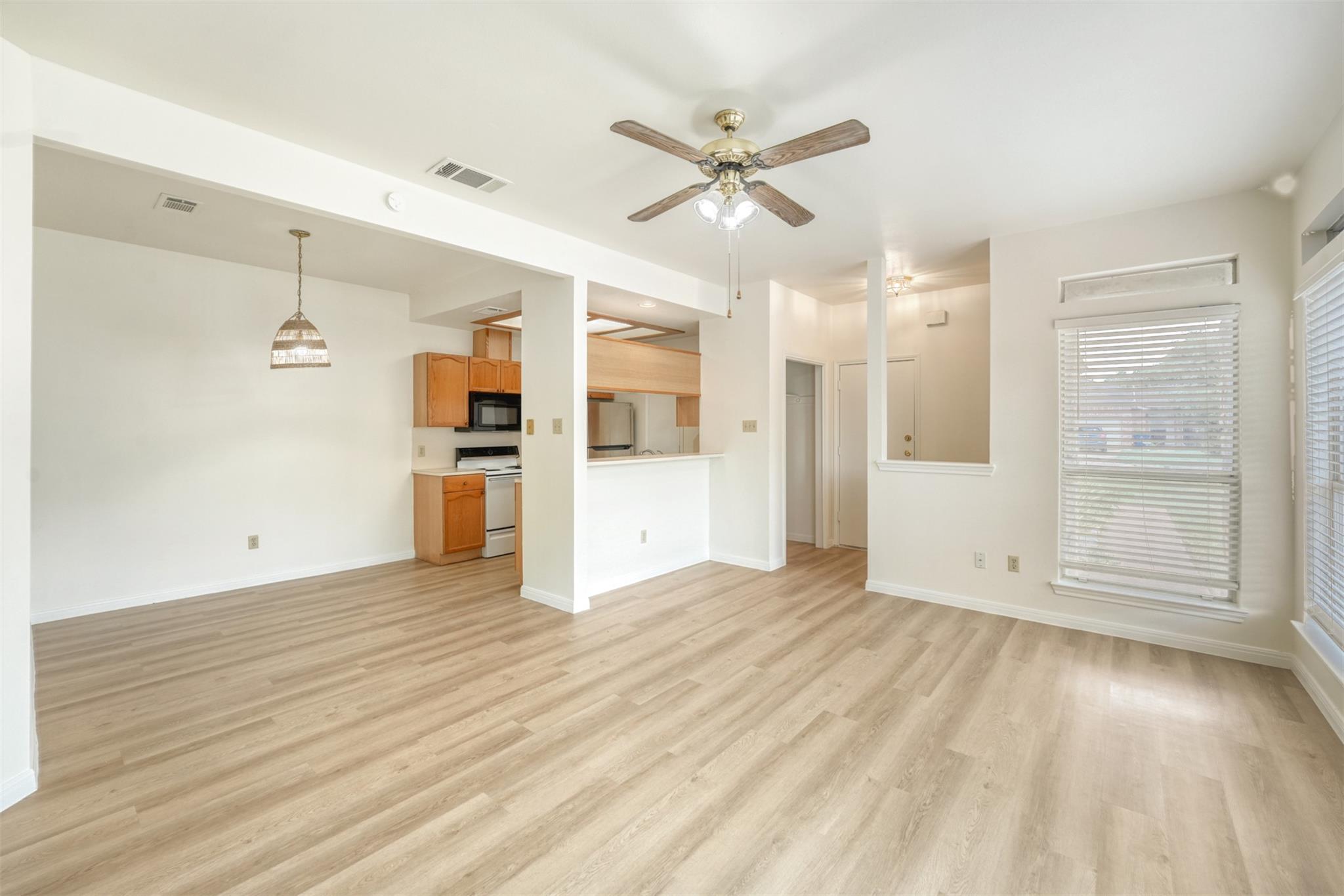 500 Gregory Ct Property Photo 9