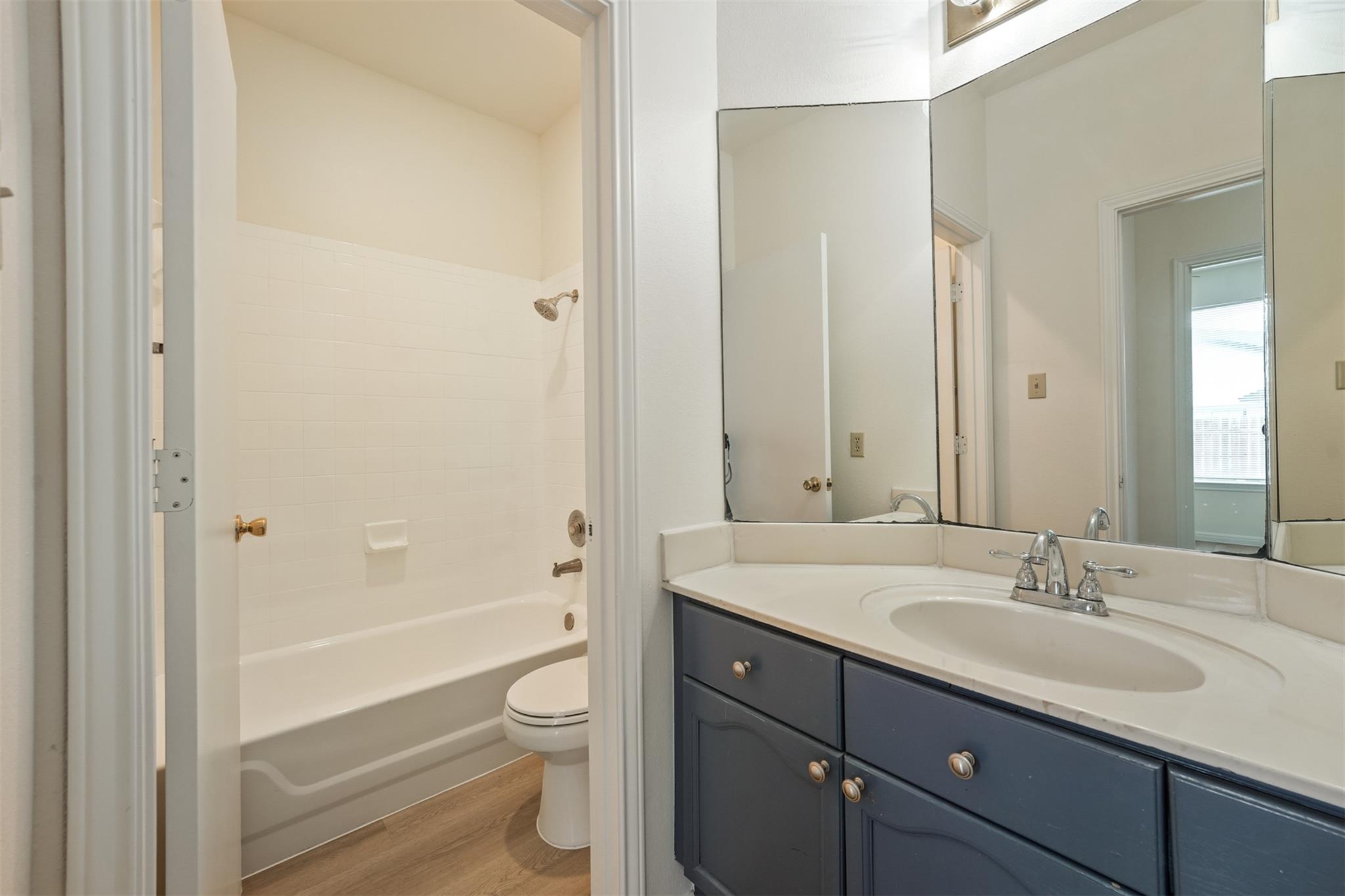500 Gregory Ct Property Photo 12