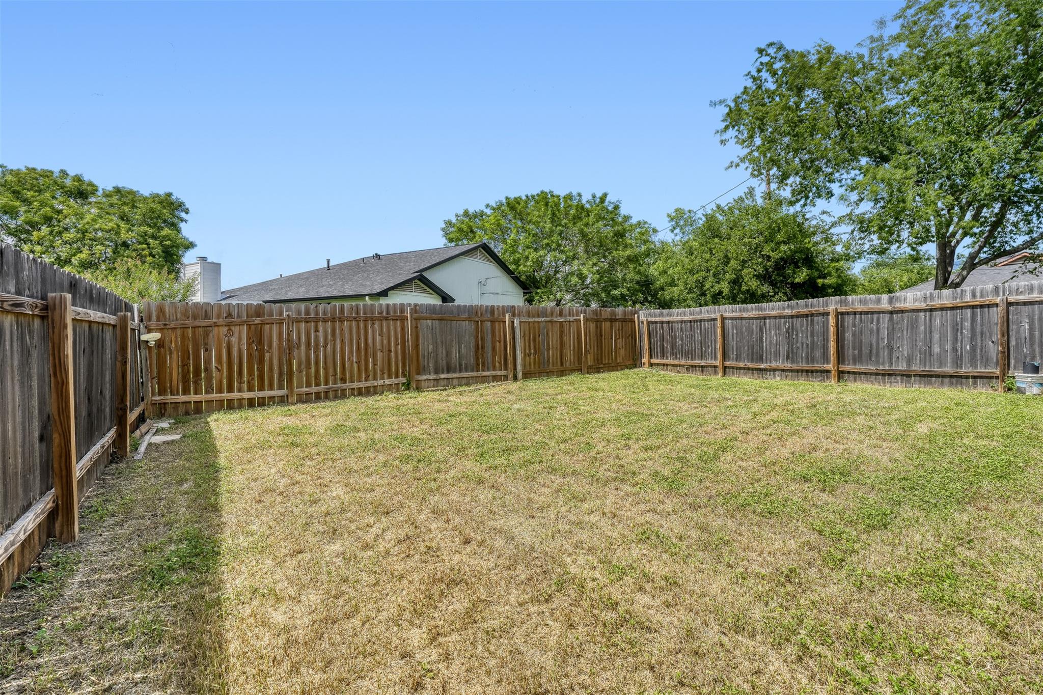500 Gregory Ct Property Photo 16