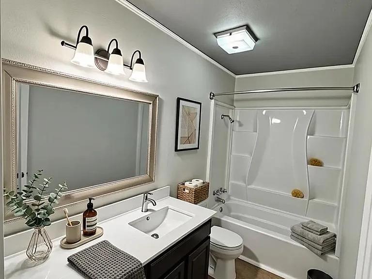 2124 Burton Dr #130 Property Photo 7